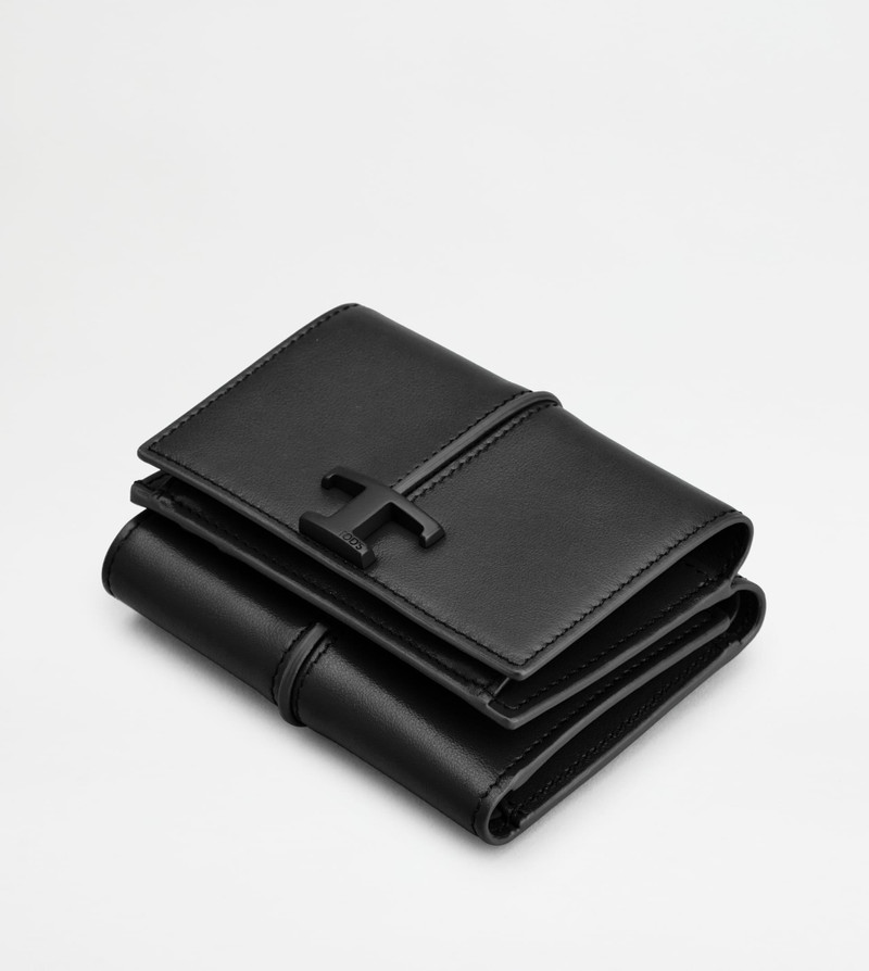 T TIMELESS WALLET IN LEATHER - BLACK 4