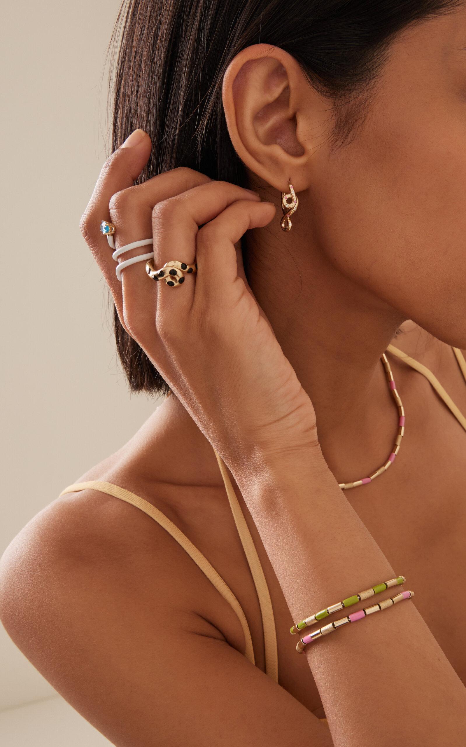 9k Yellow Gold Double Wave Hoop Earrings gold - 2