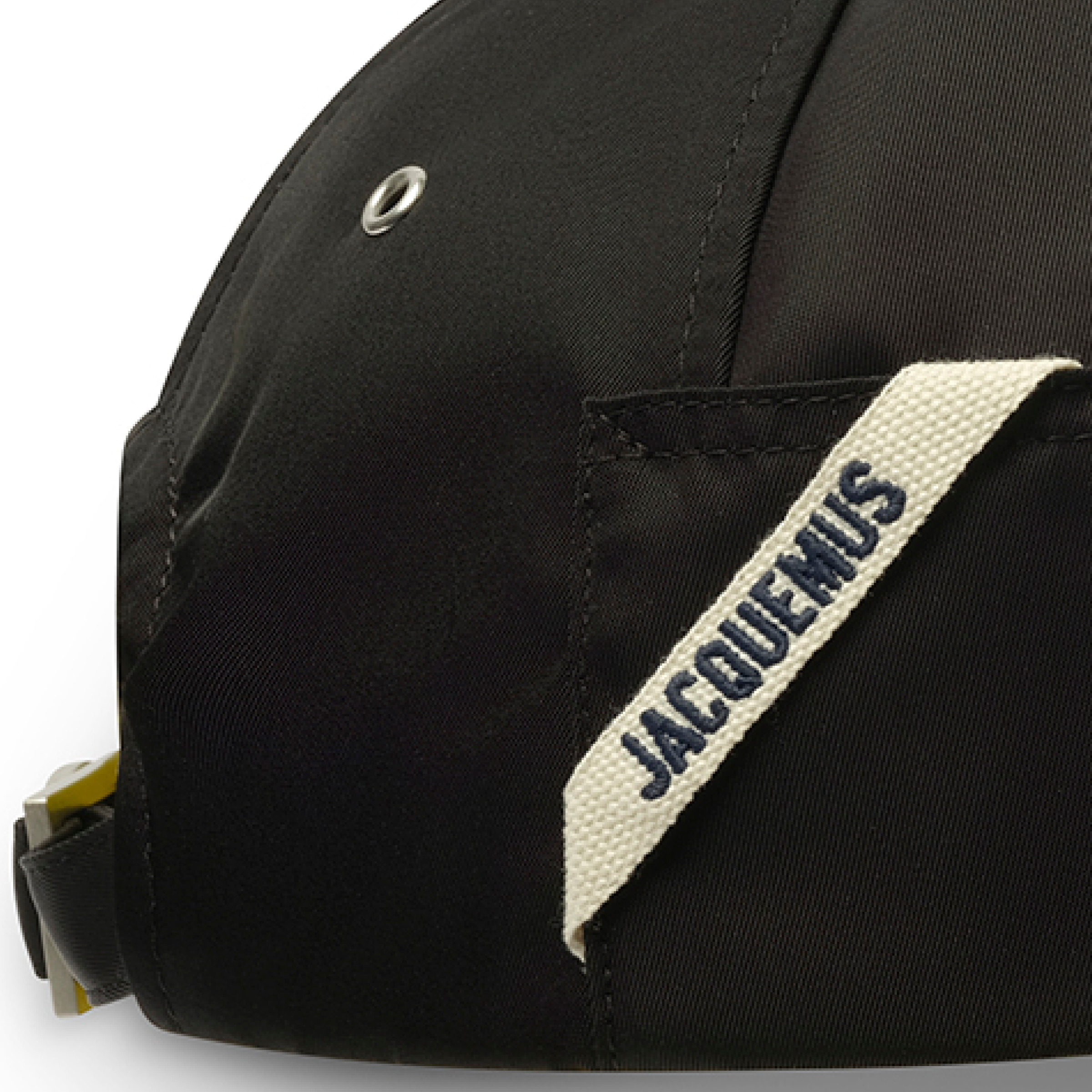 La Casquette Ovalie Cap in Black - 3