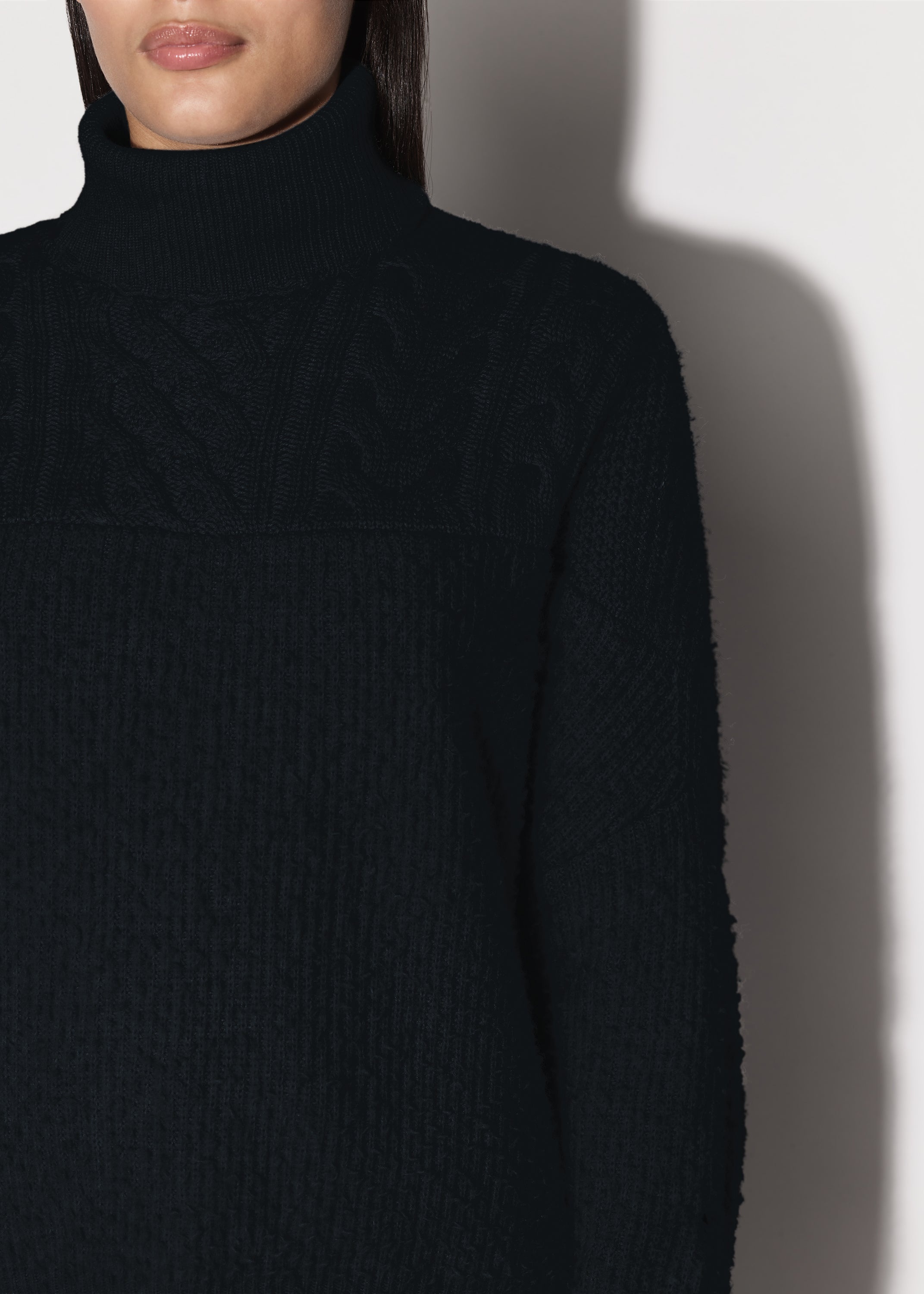 HYBRID ROLL NECK - 6