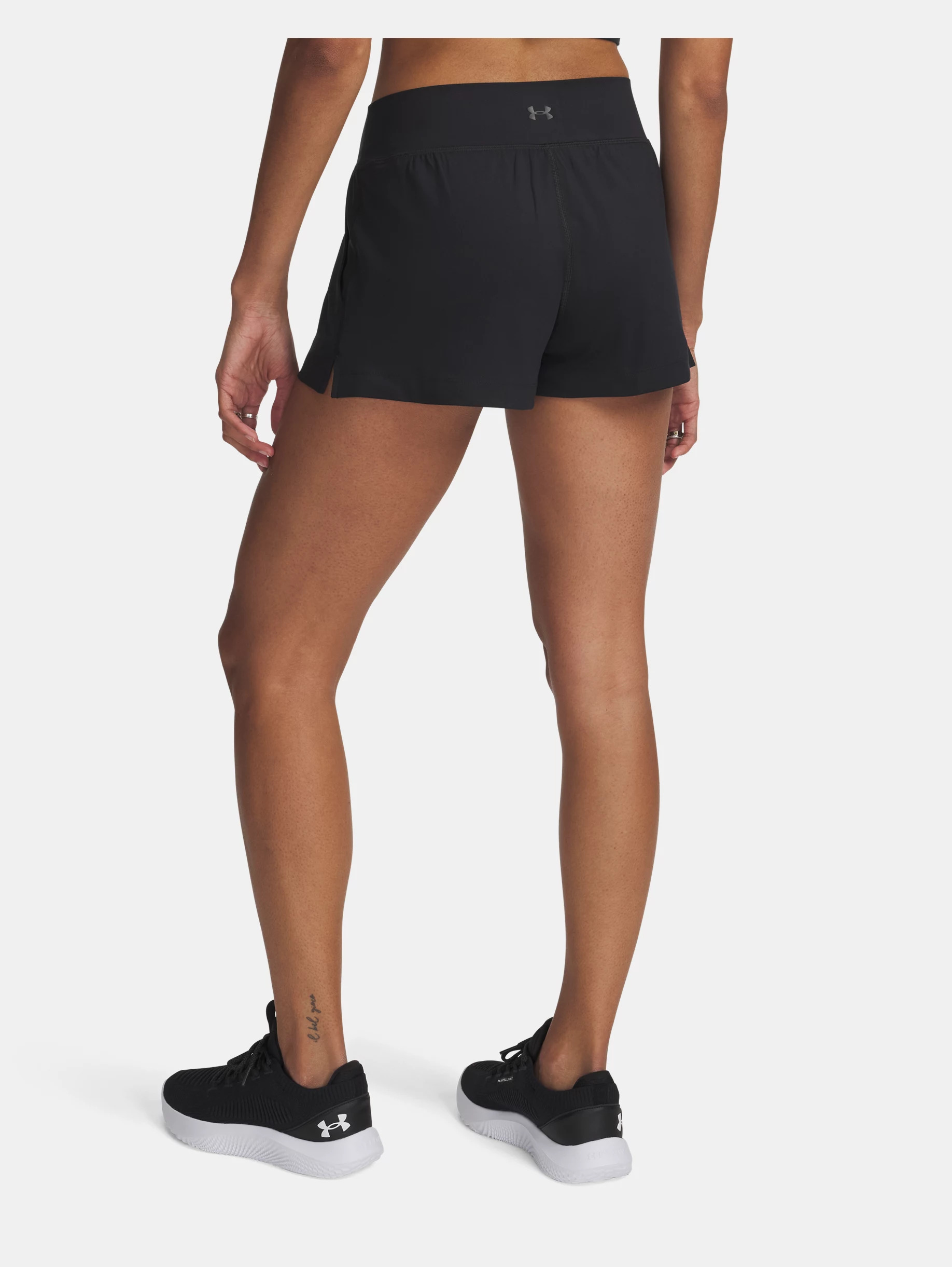 Women's UA Meridian Loose Shorts - 2