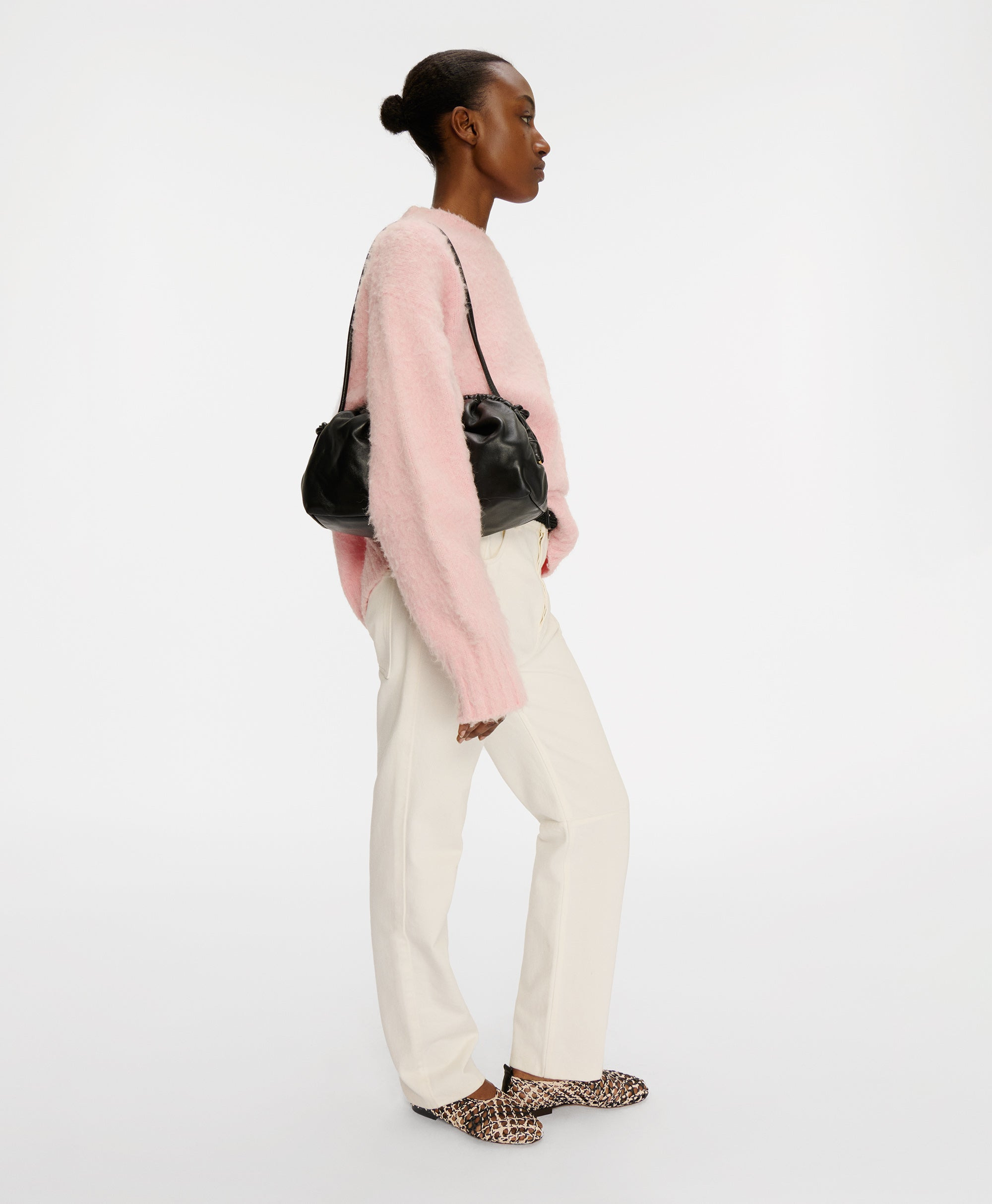 OVERSIZED CLOUD CLUTCH - 4