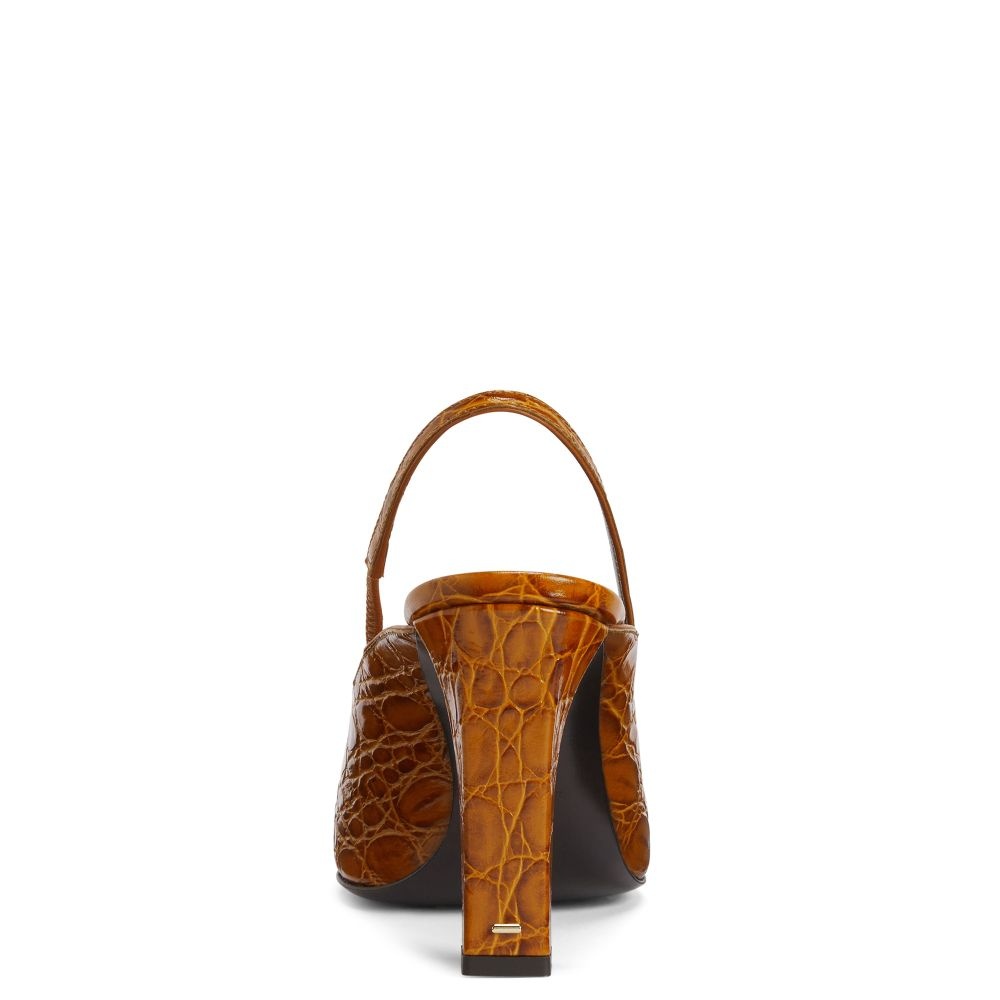 Brendha Sabot 90 - 3