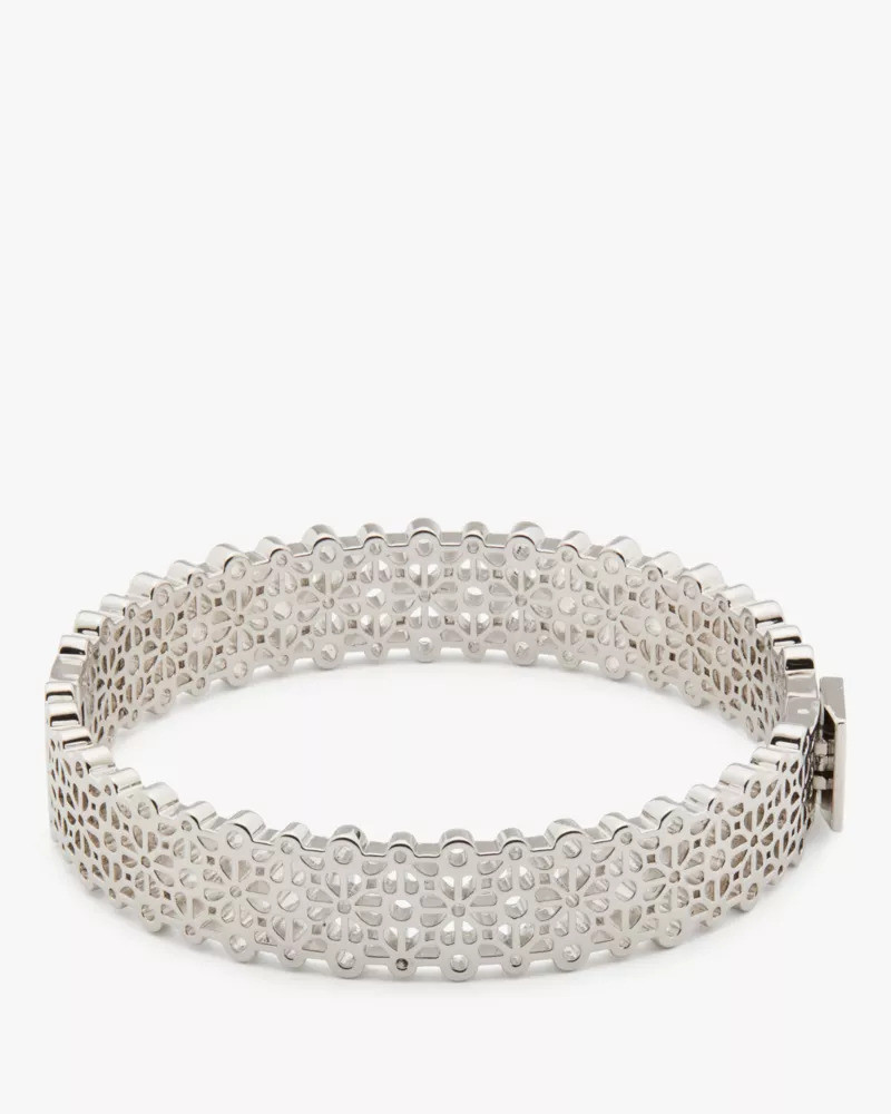 Spade Flower Lace Thin Bangle 1