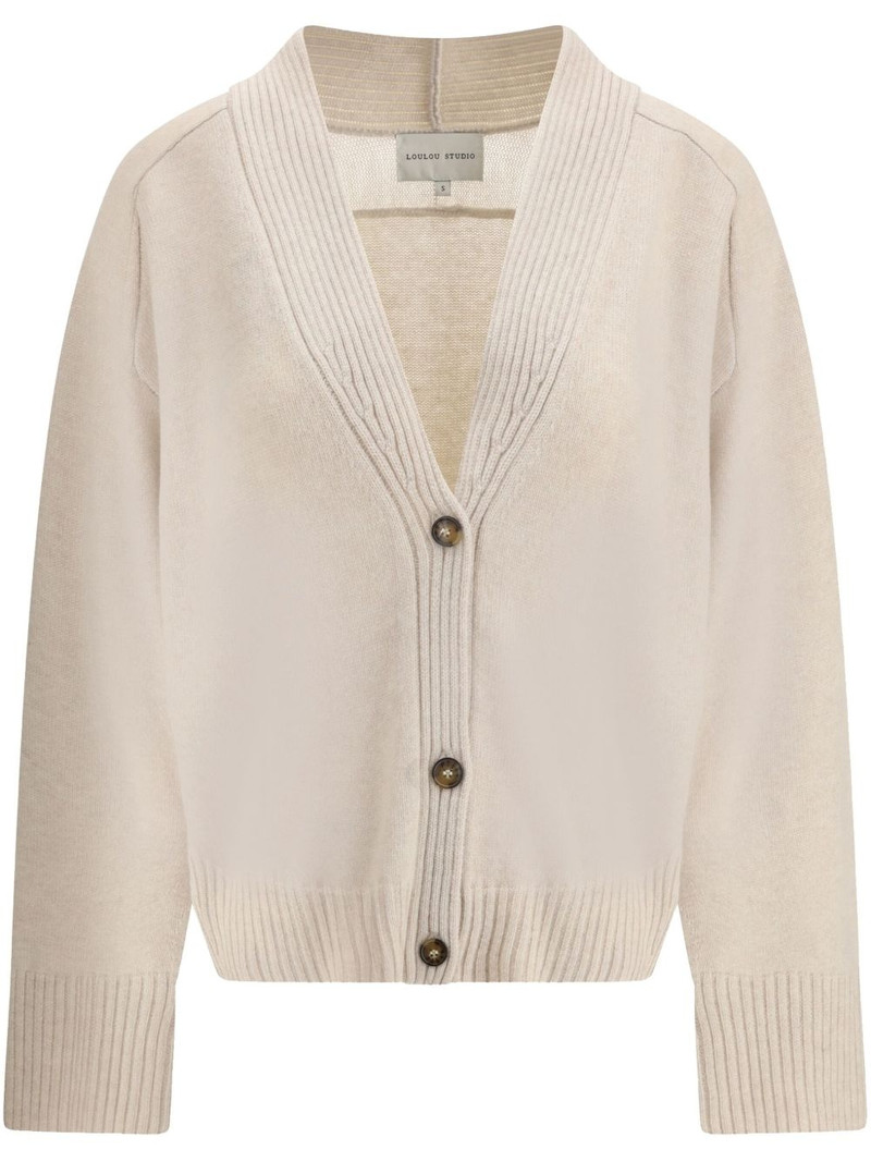 Kaia cardigan 1