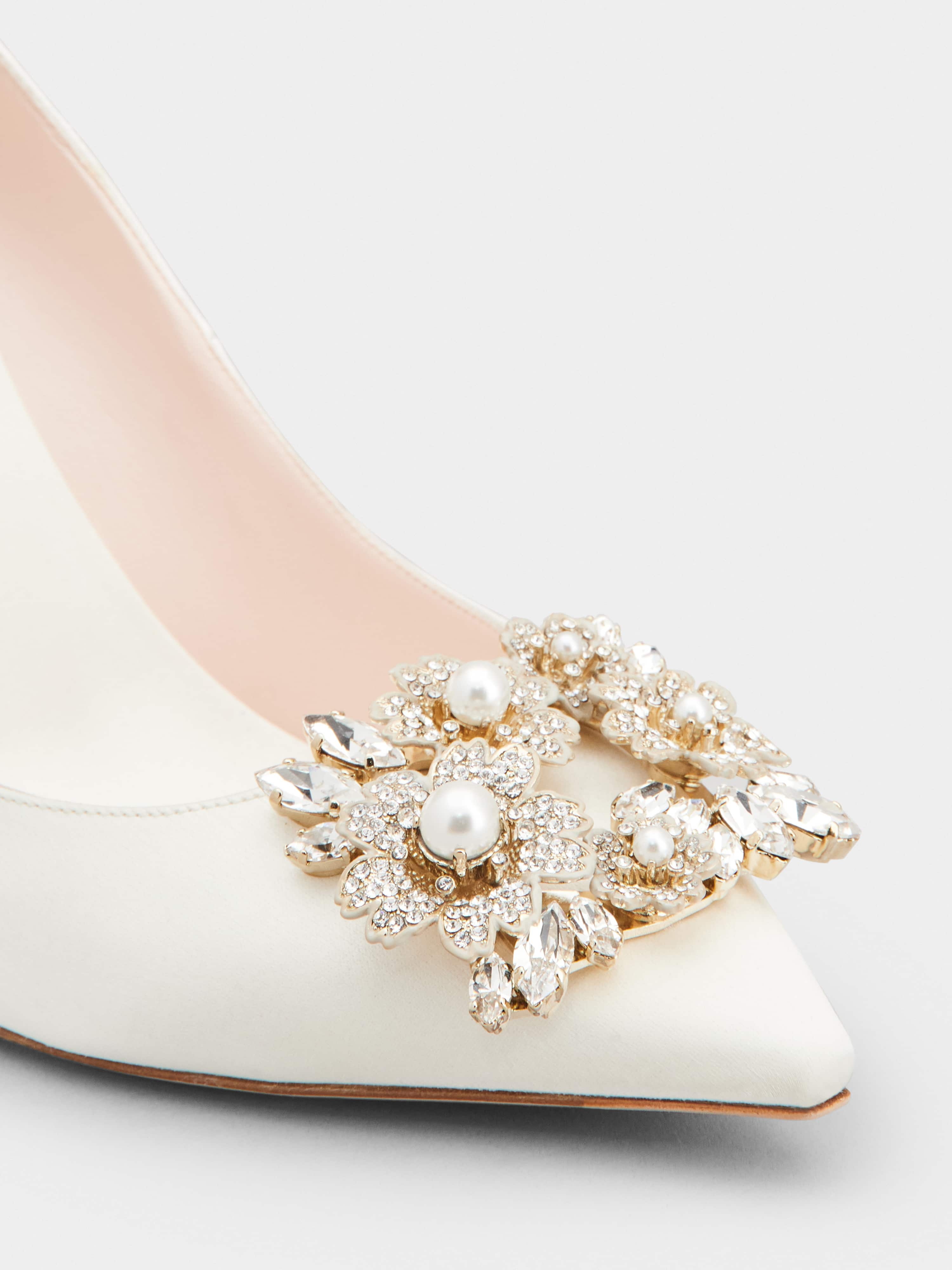 RV Bouquet Strass Pearl Buckle Pumps in Satin - 3