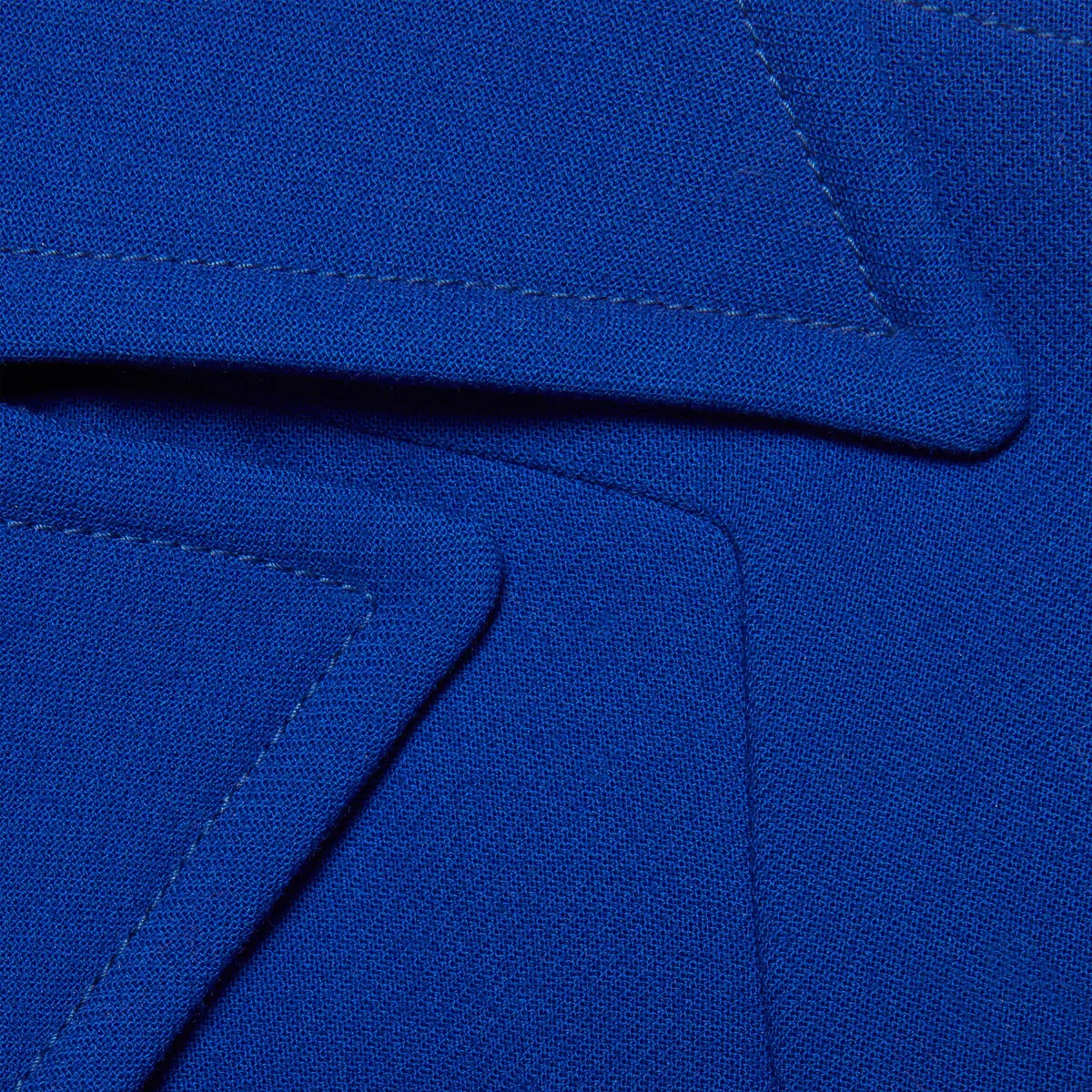 Double-breasted coat with pleats - 6
