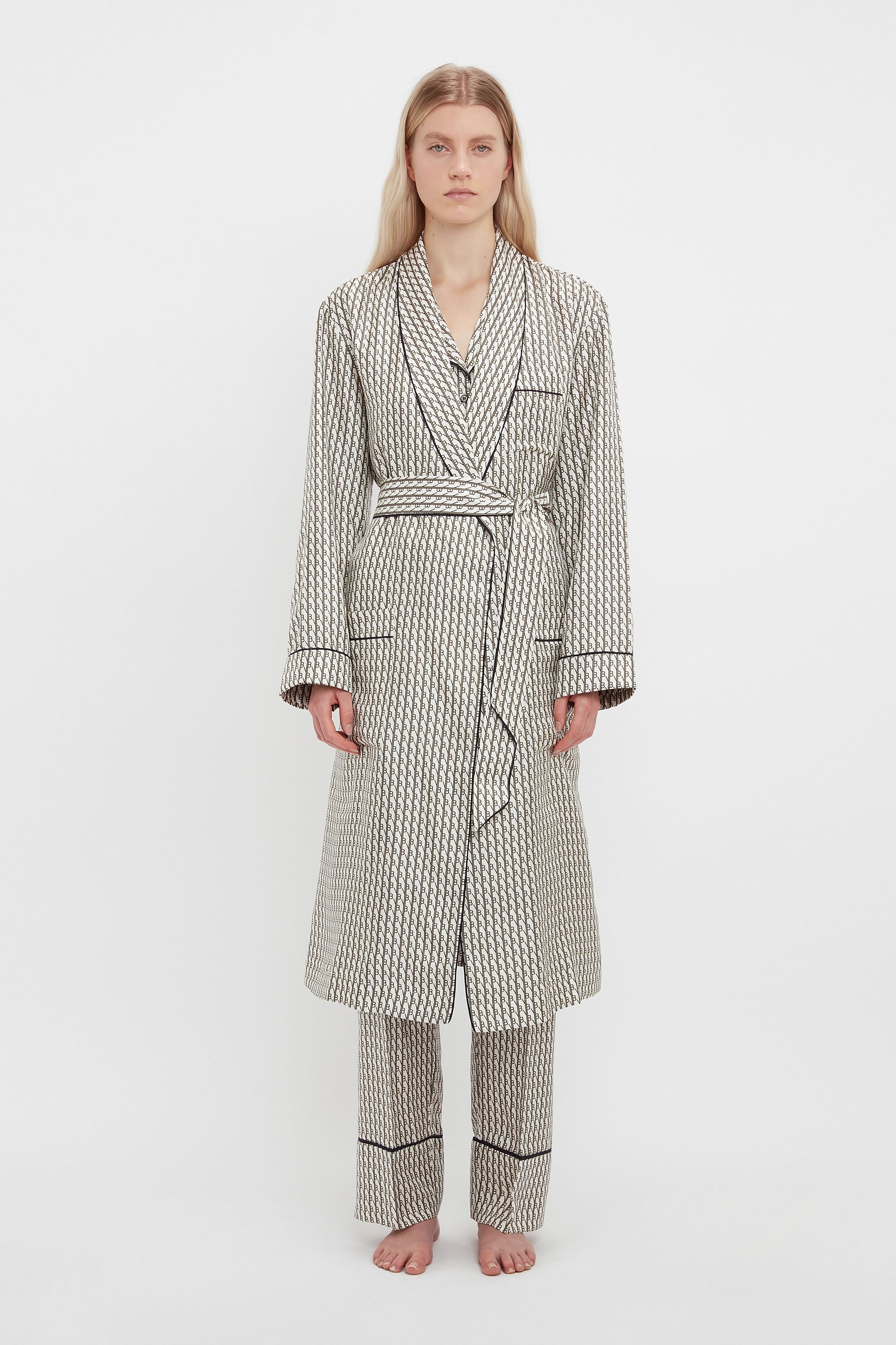 Pyjama Robe In VB House Monogram Jacquard - 2