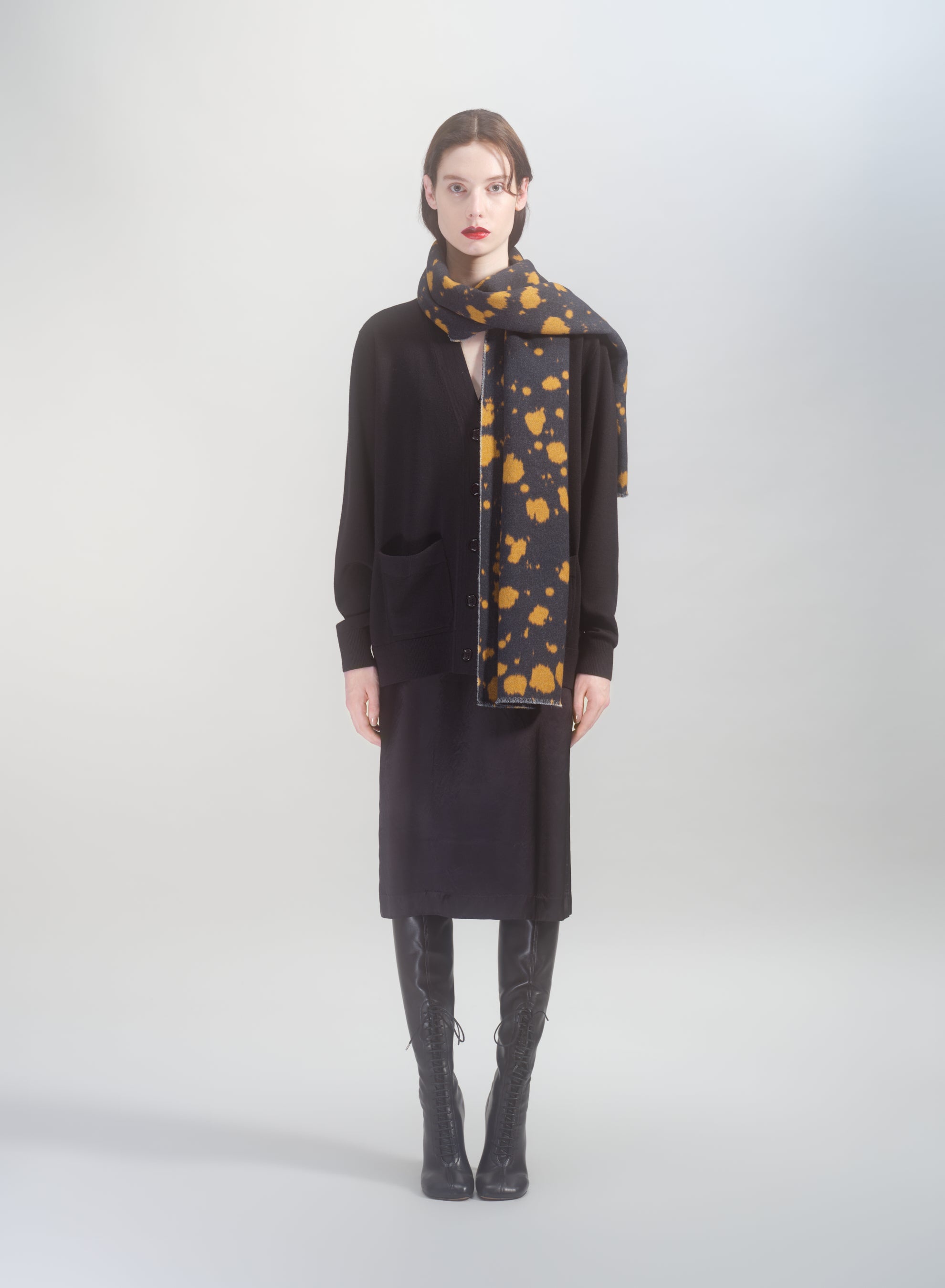 SPOTTED WOOL SCARF - 4
