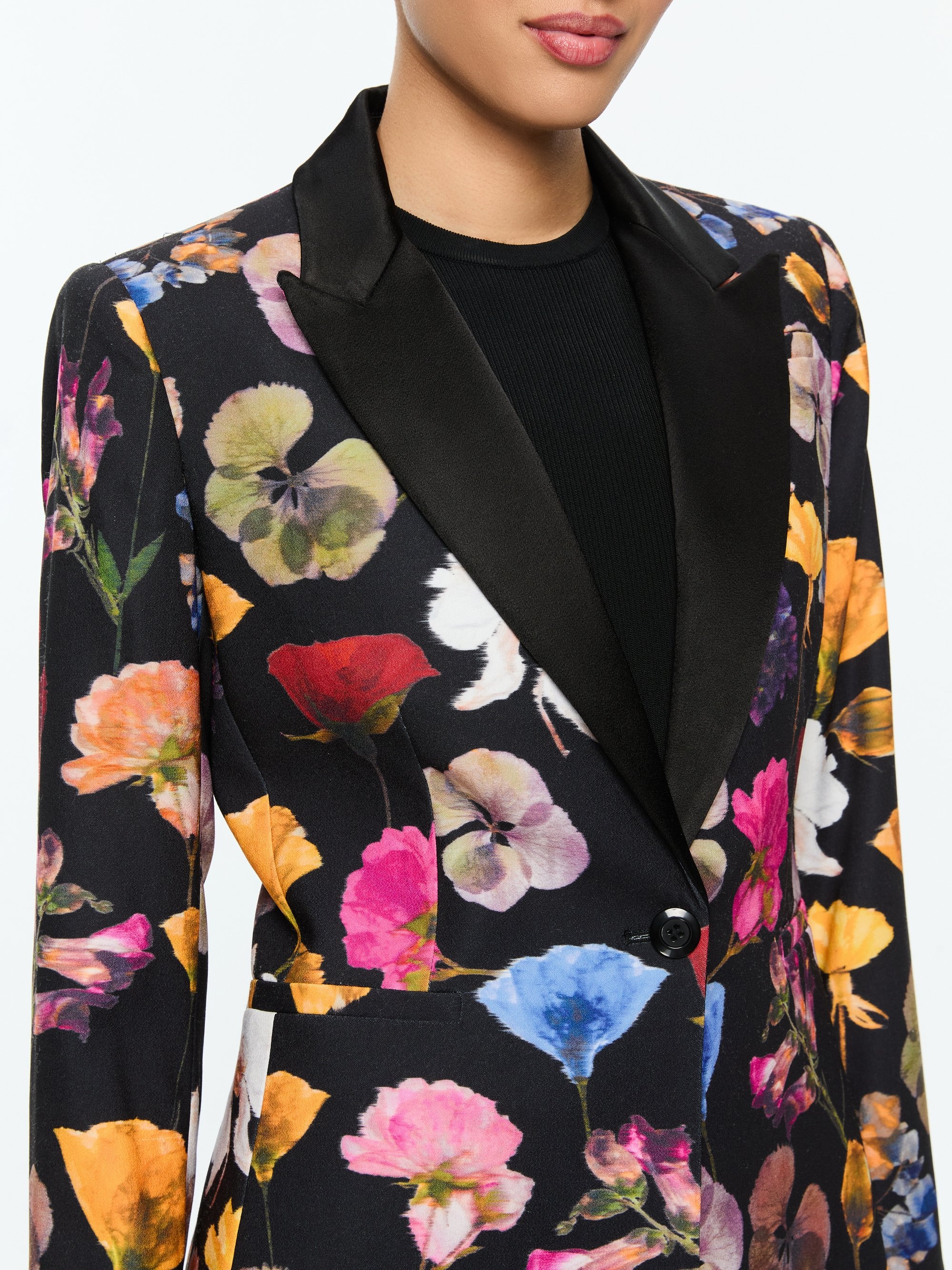HUNDLEY NOTCH COLLAR FITTED BLAZER - 6