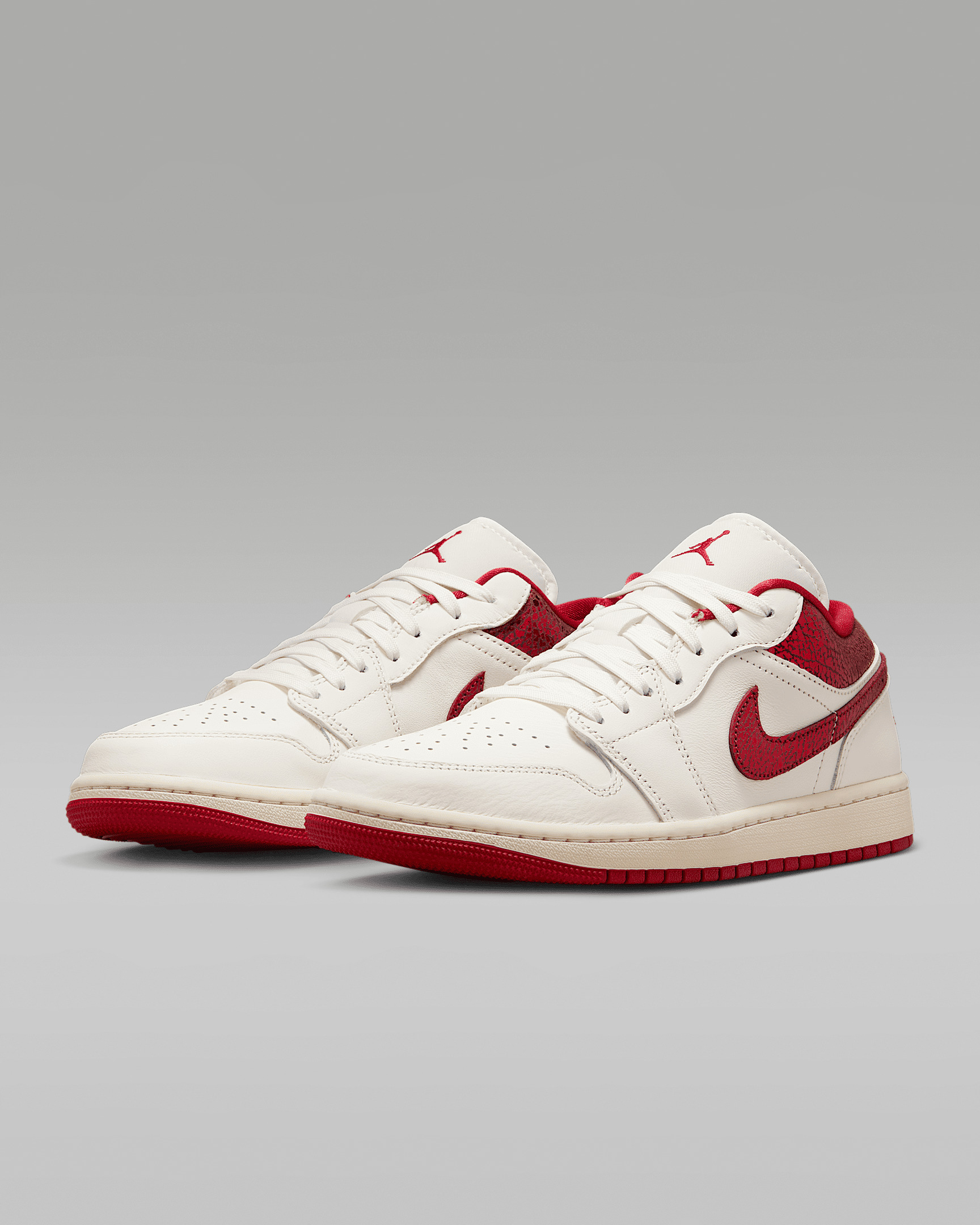 Air Jordan 1 Low SE Women's Shoes - 5