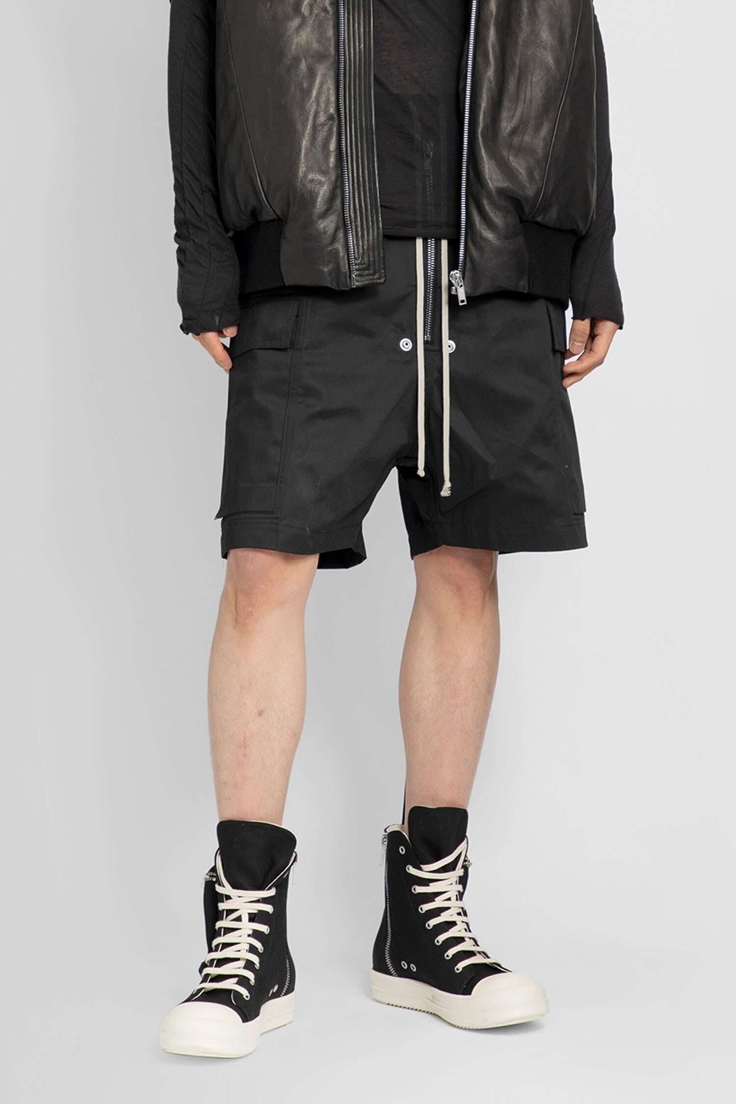 RICK OWENS MAN BLACK SHORTS - 2