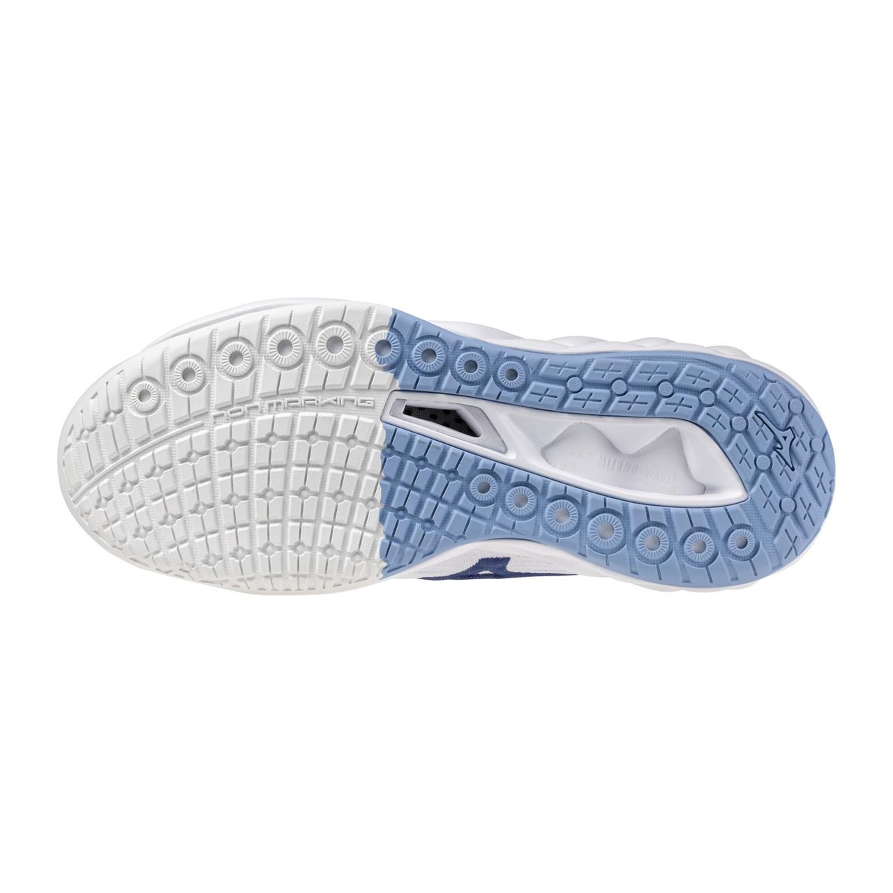 Women's Wave Luminous 3 Volleyball Shoe - 2