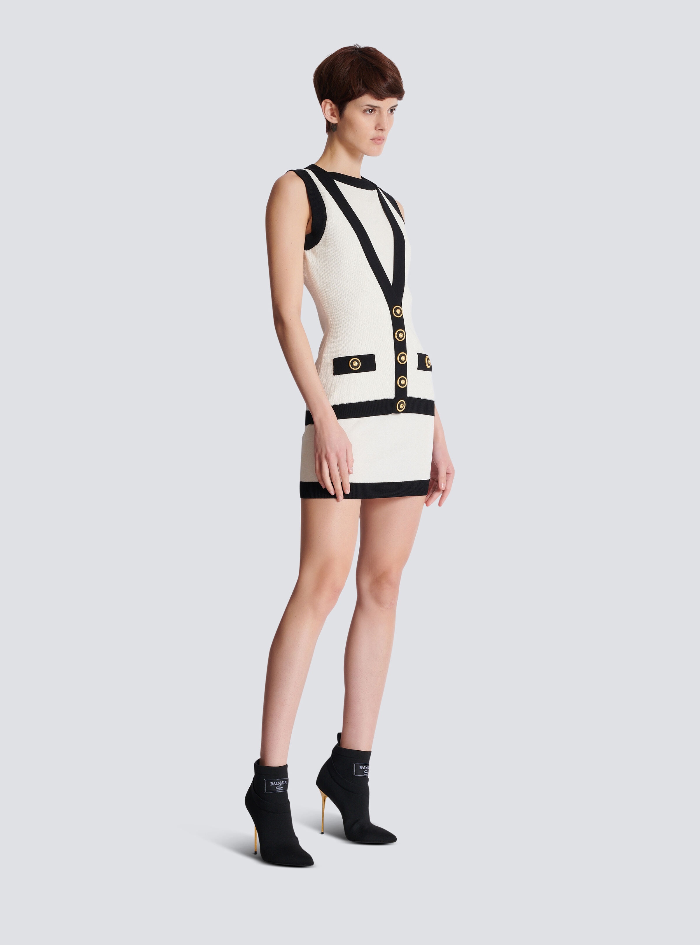 Two-tone knit dress with faux waistcoat design - 3