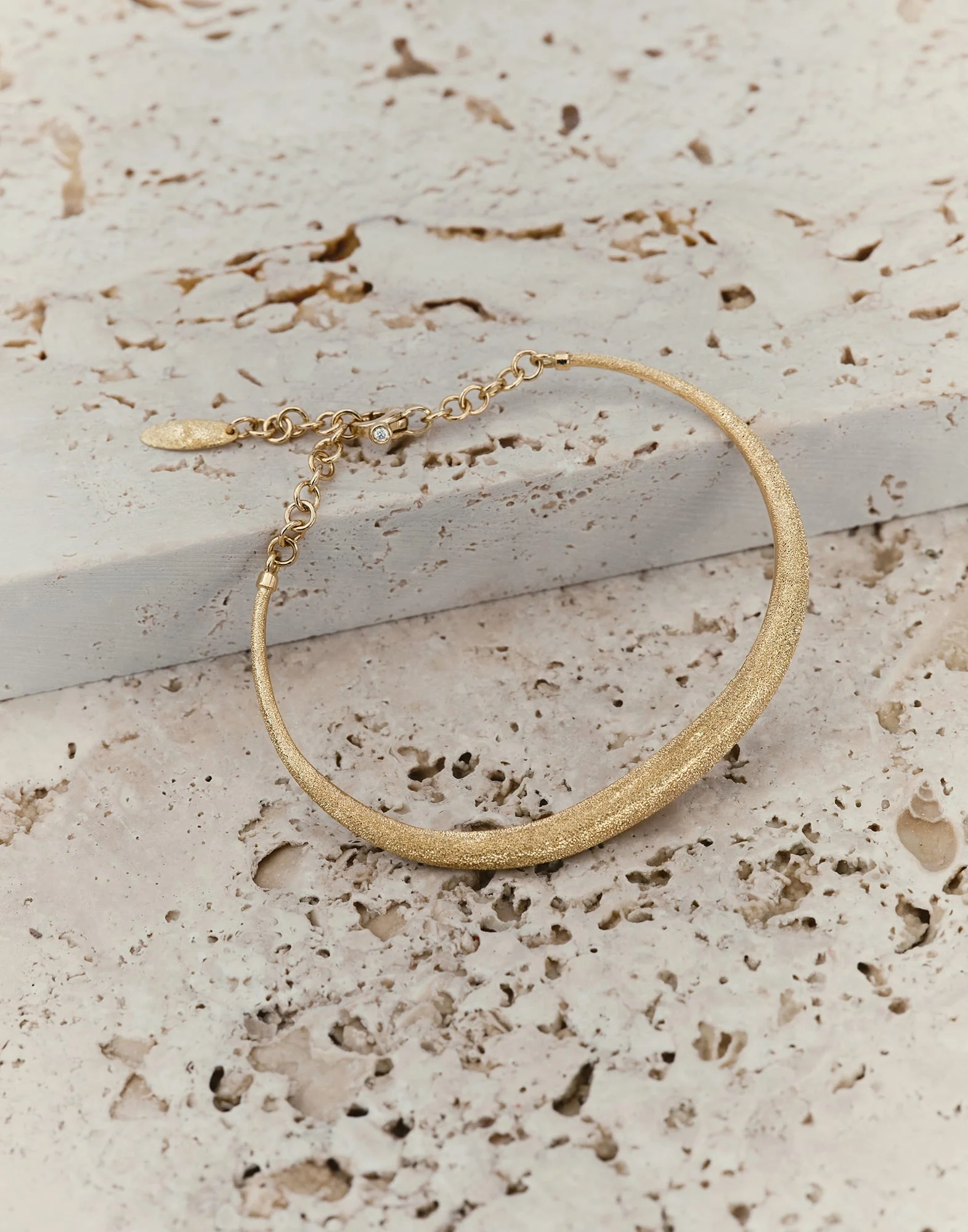 18k Gold bracelet with 0.015ct Diamond - 1