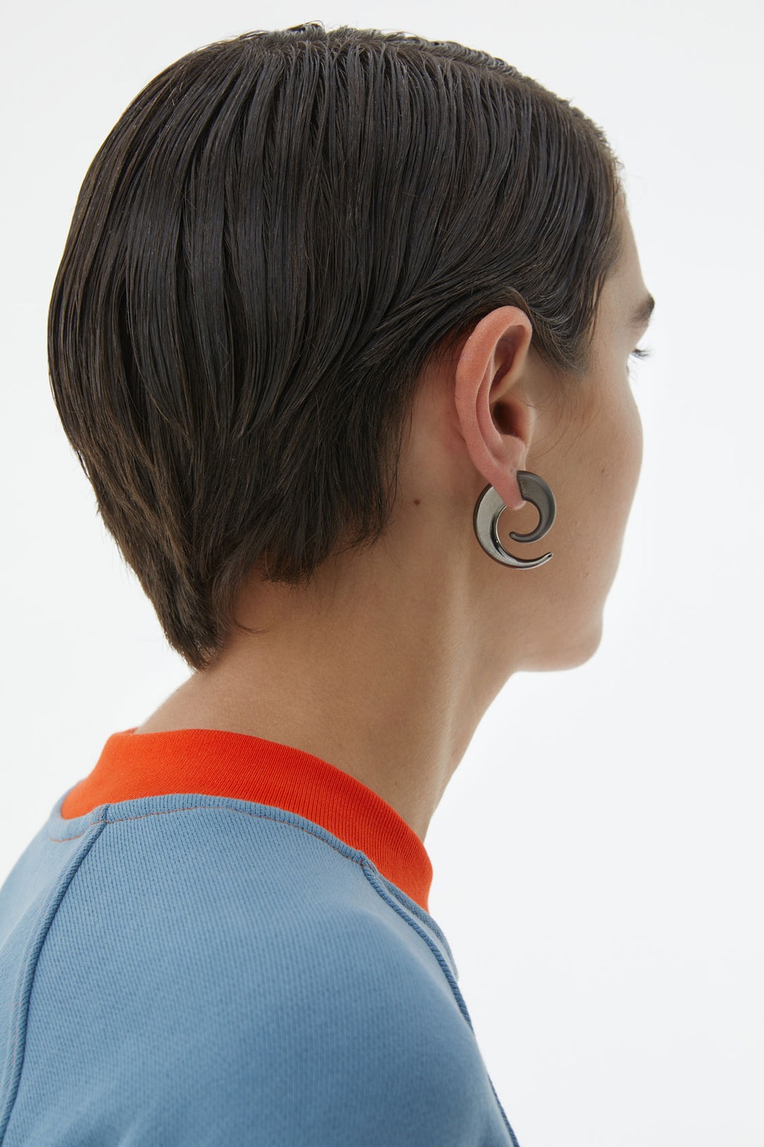 BLACK SMALL SPIRAL EARRINGS - 3