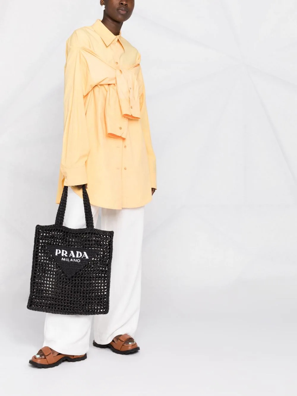 interwoven-design logo-print shoulder bag - 2