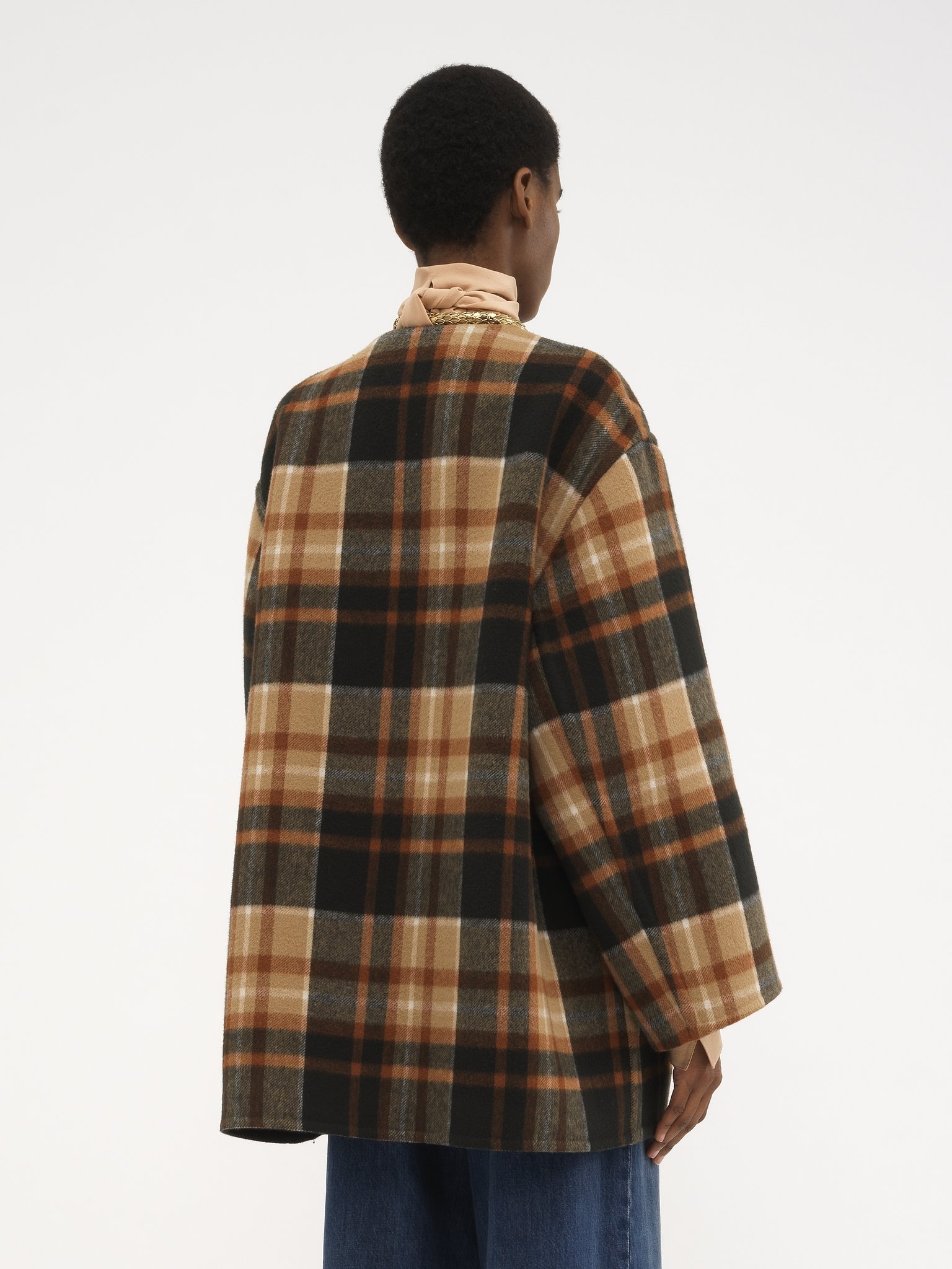 MID-LENGTH COAT IN CHECKED WOOL - 5