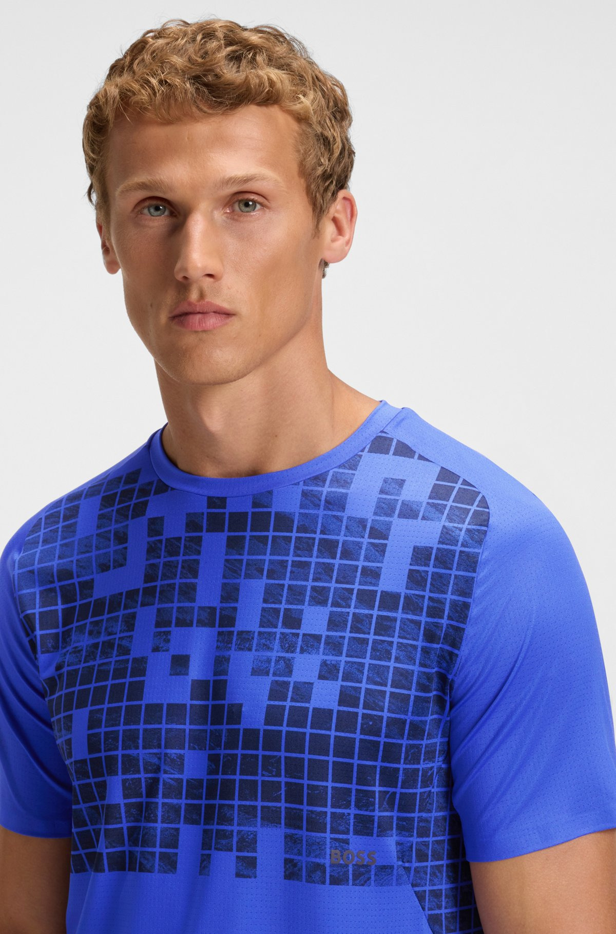 ACTIVE SLIM-FIT T-SHIRT IN PRINTED STRETCH MESH - 3