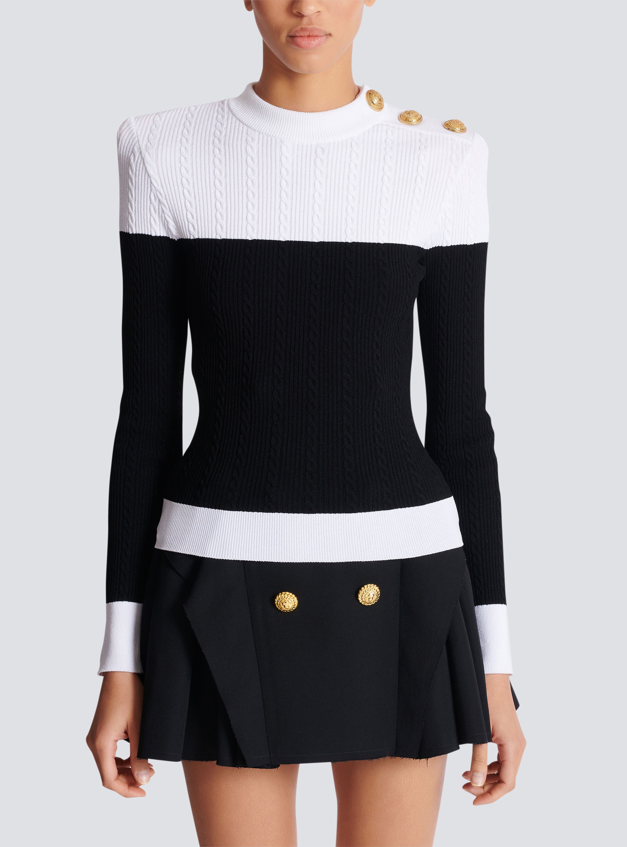Long-sleeved two-tone knit top - 5