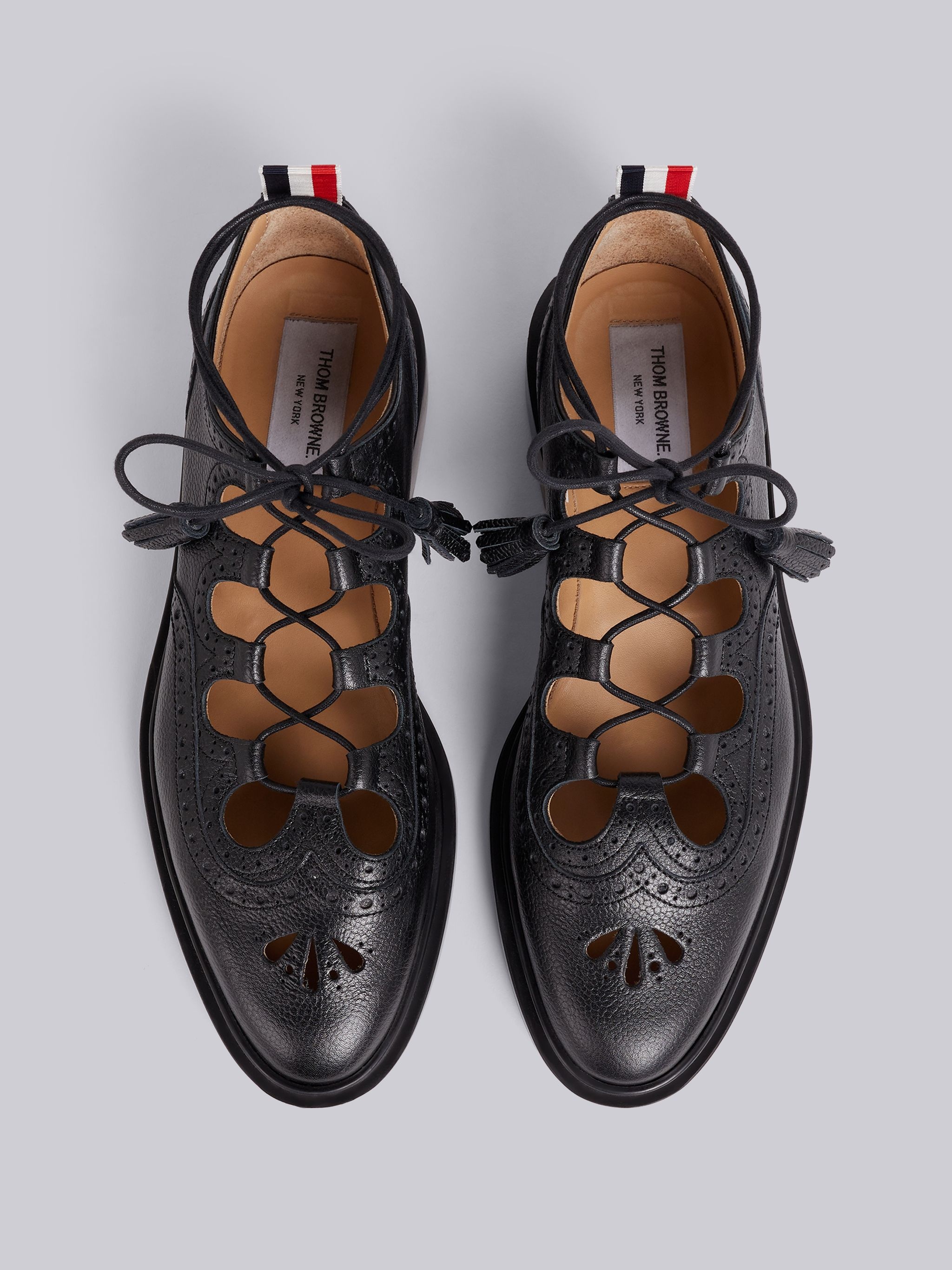 Black Pebbled Calfskin Ghillie Brogue - 4