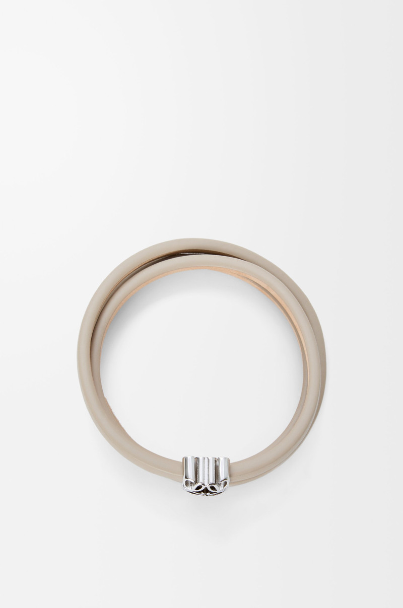 Loewe Anagram Bombé twist bracelet in calfskin outlook