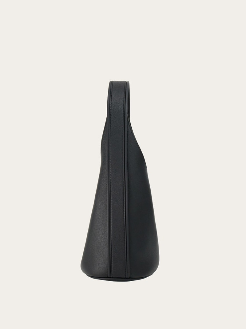 FERRAGAMO FERRAGAMO HOBO BAG WITH BUCKLE (M) outlook