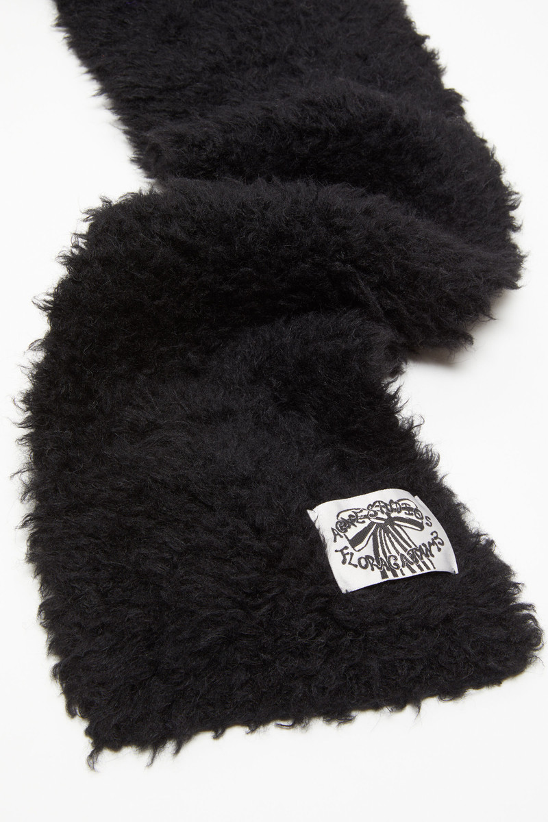 Fluffy scarf - Narrow - Black 4