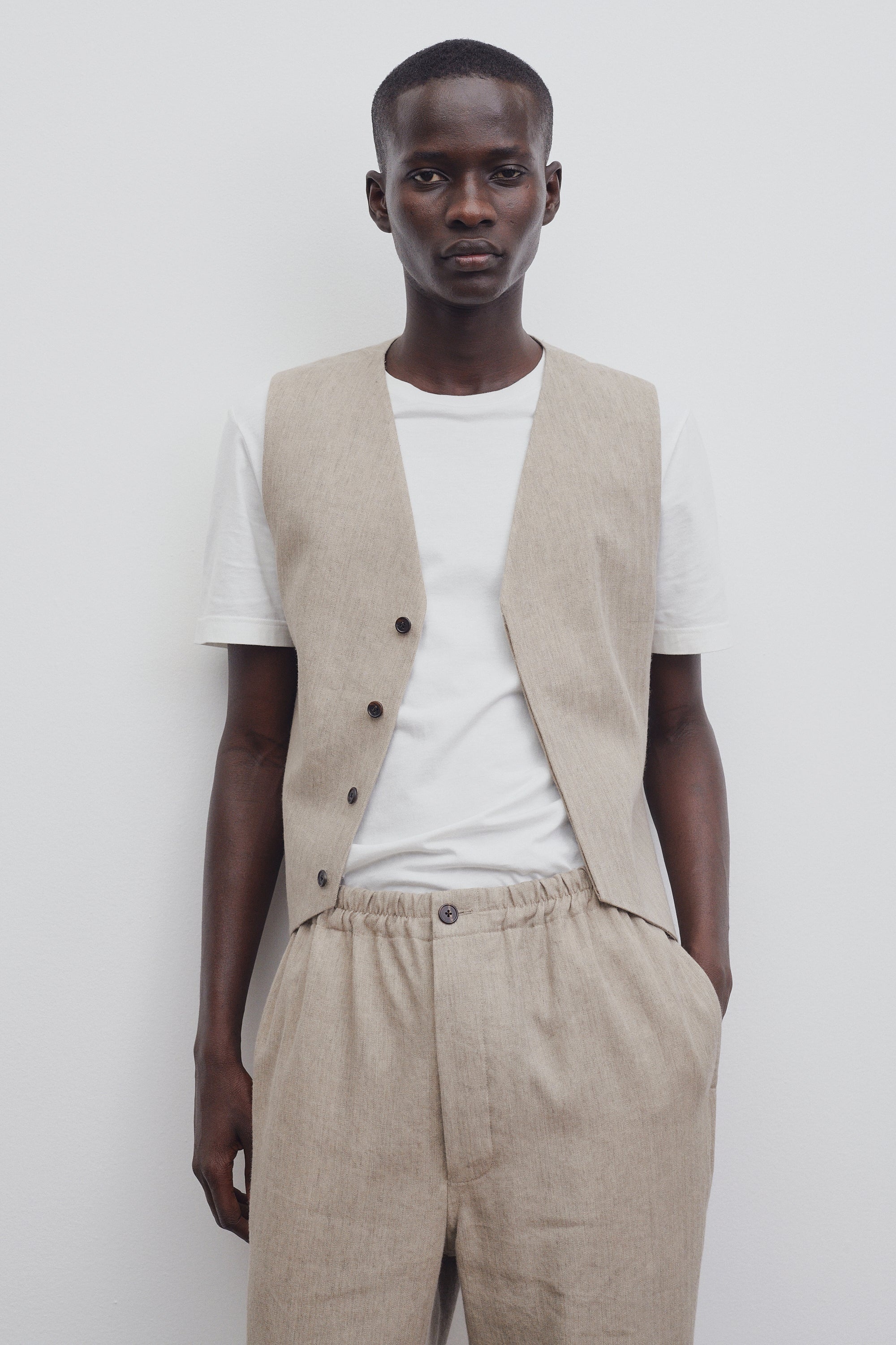 Derek Vest in Linen and Cashmere - 3