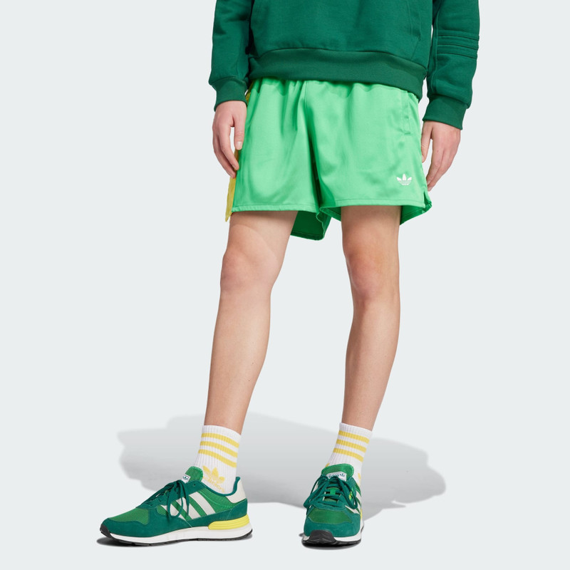 adidas Q2 MONOGRAM SHO outlook