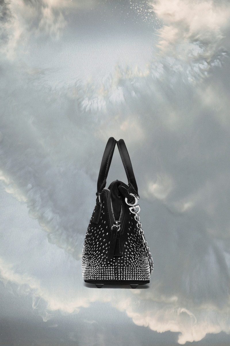 Maison Margiela 5AC Cinema Inferno micro outlook