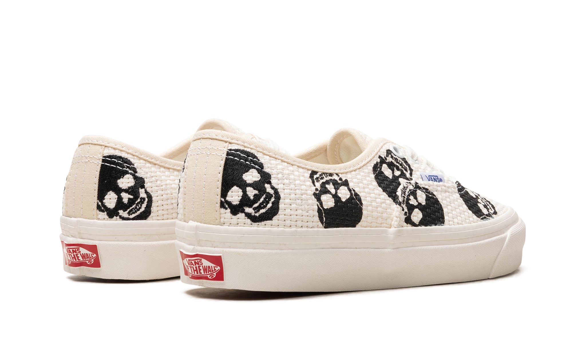 Needlepoint Authentic 44 DX "Skulls" - 3