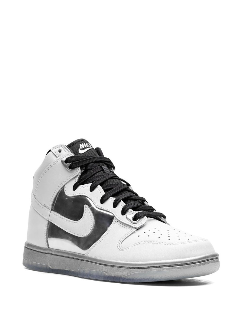 Nike Dunk High SE "Chrome" sneakers outlook