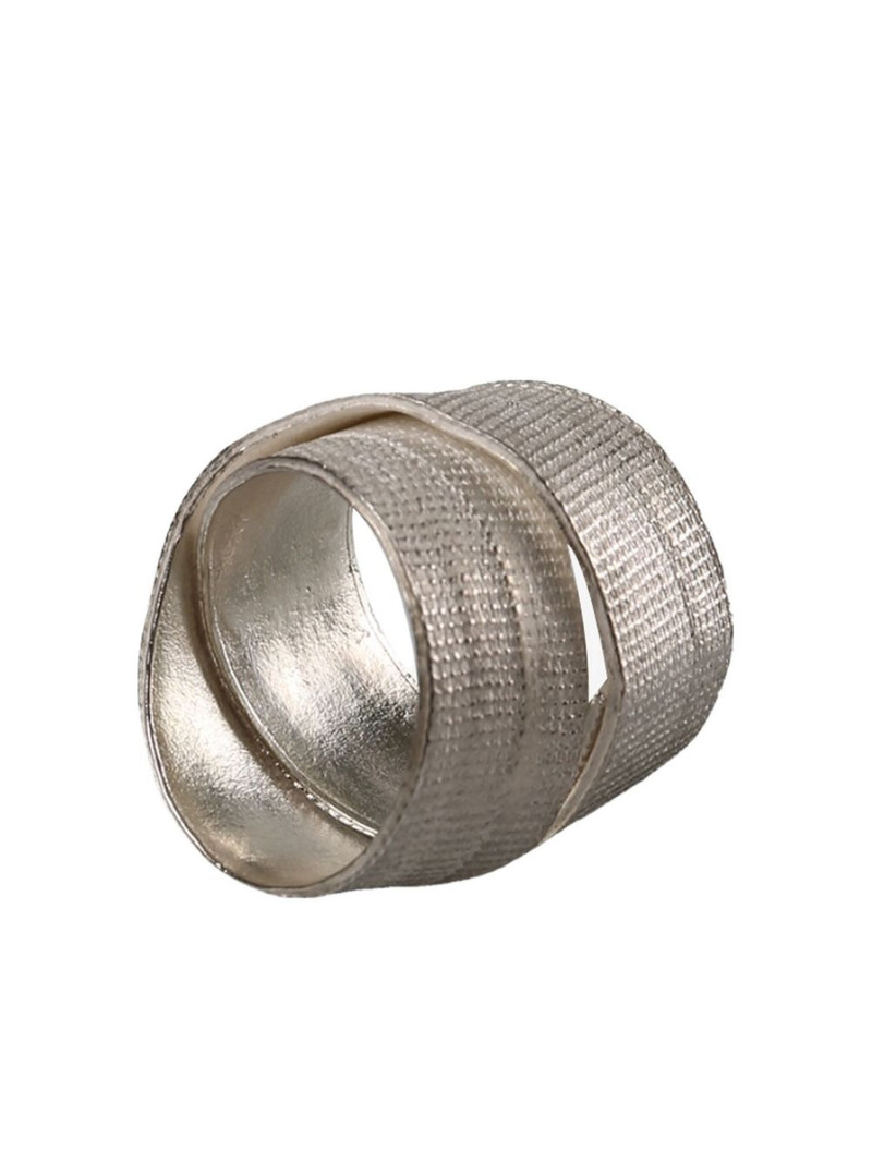 DETAJ textured band ring outlook