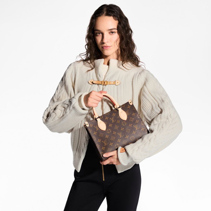 Louis Vuitton OnTheGo PM Mon Monogram outlook