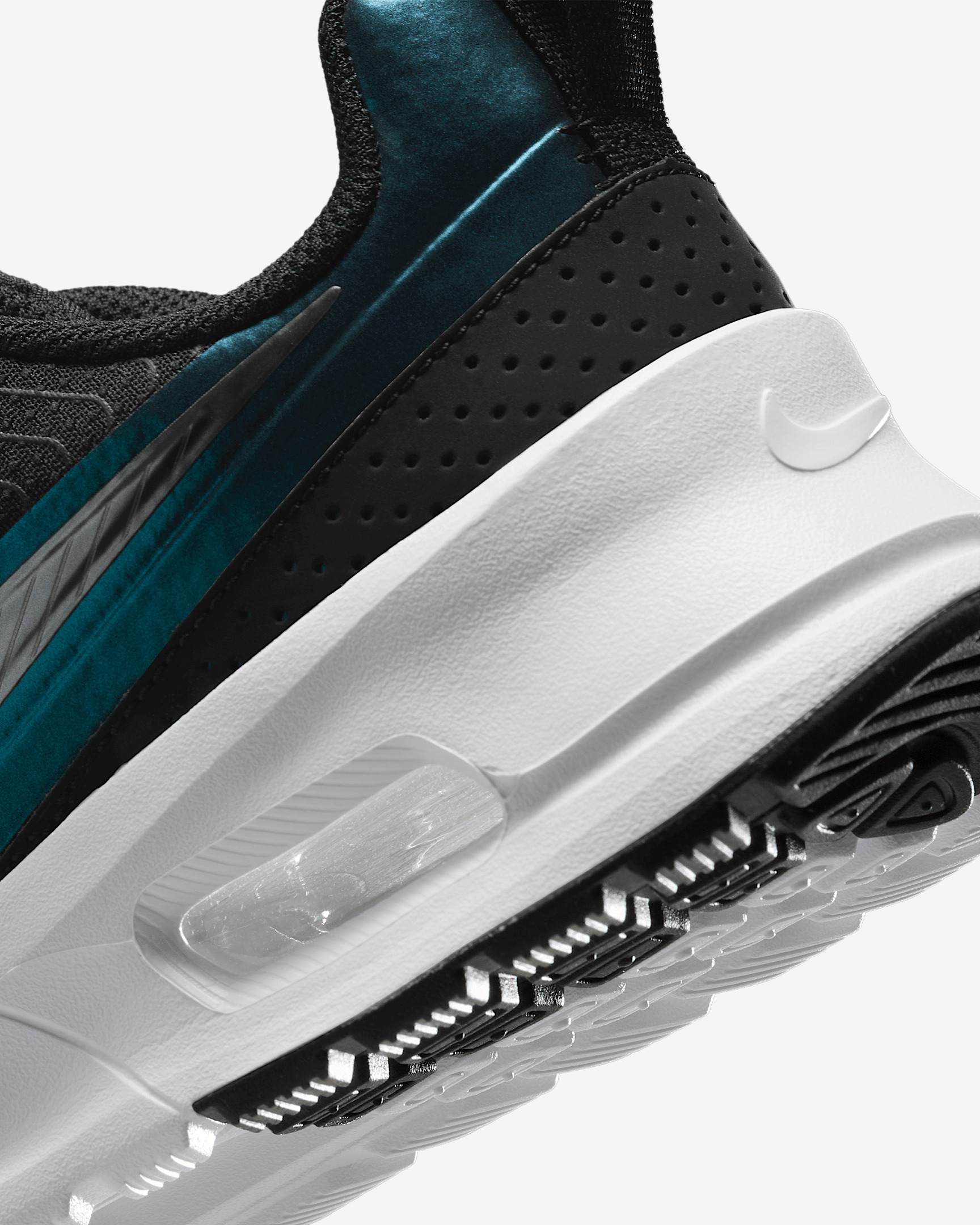 Nike Air Max Nuaxis Women's Shoes - 8