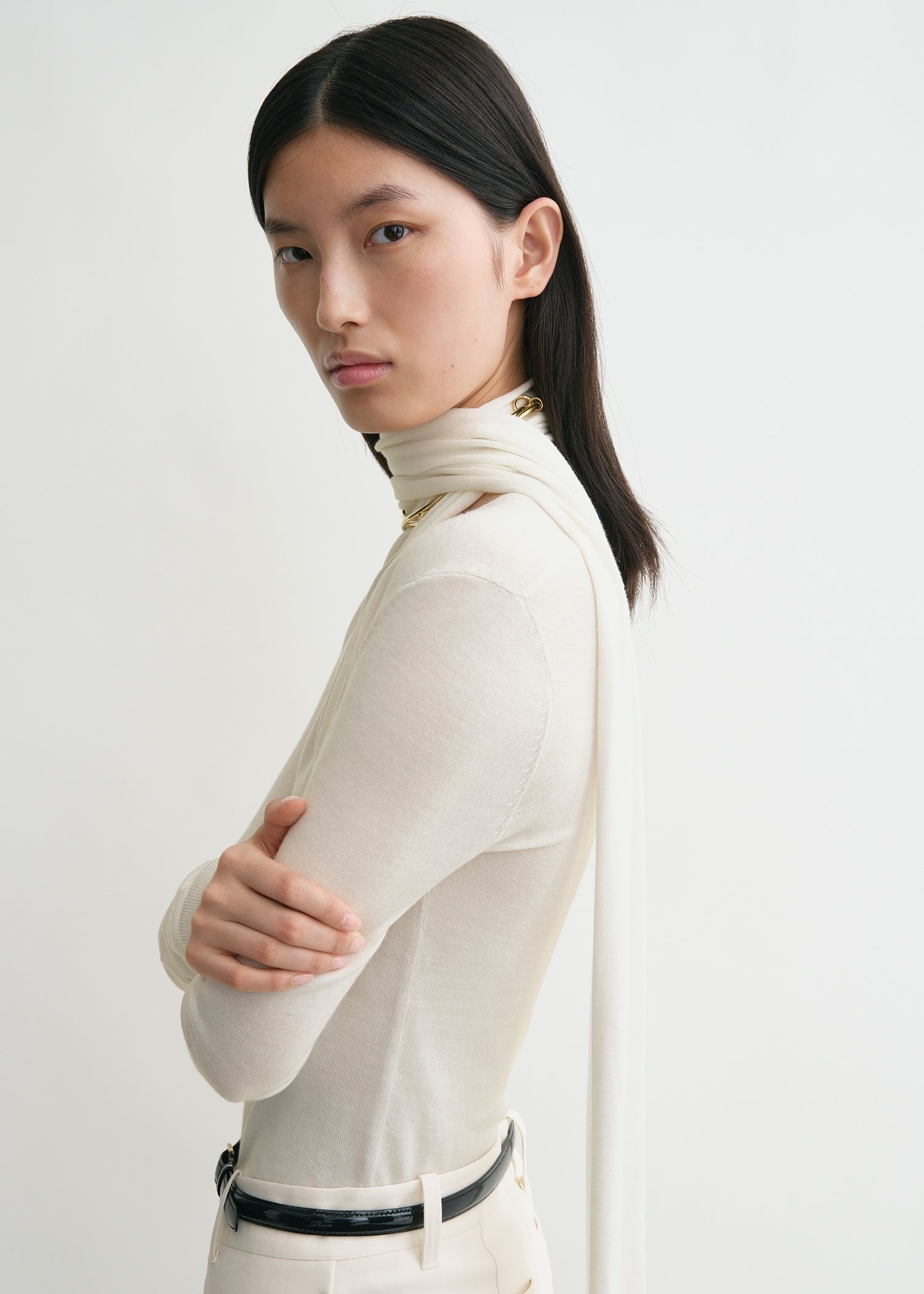 Draped-scarf fine knit off-white - 5