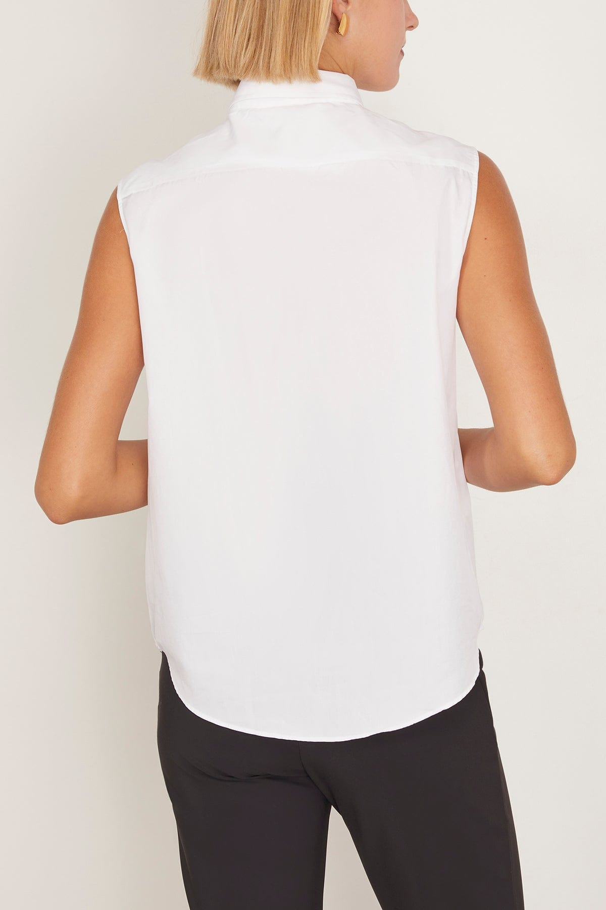 Casta Sleeveless Shirt in White - 4