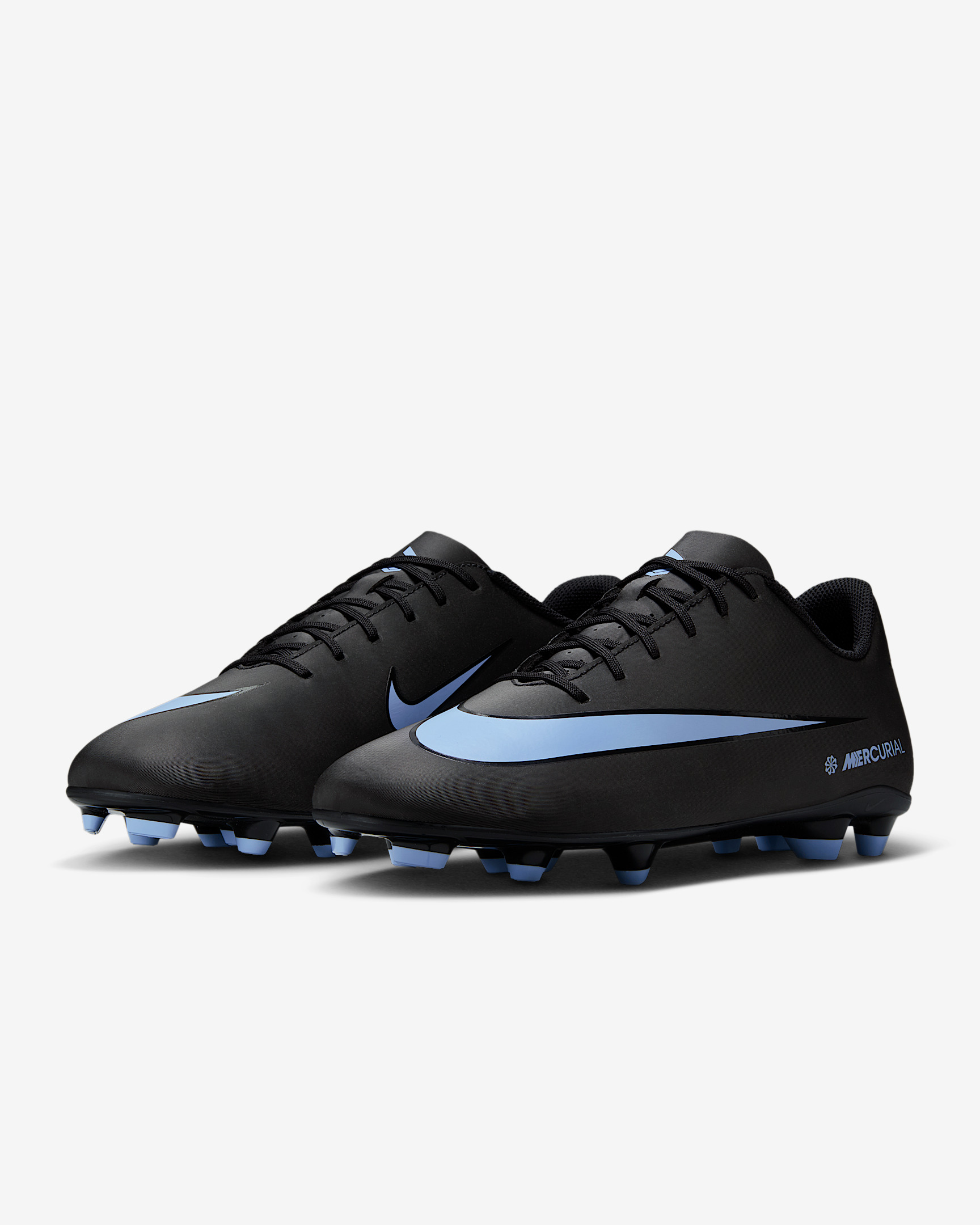 Nike Mercurial Vapor 16 Club Multi-Ground Low-Top Soccer Cleats - 5