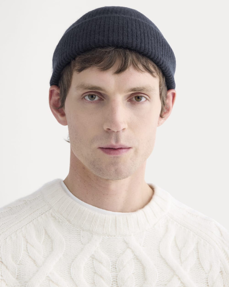 EVERLANE CASHMERE DOCKER BEANIE outlook