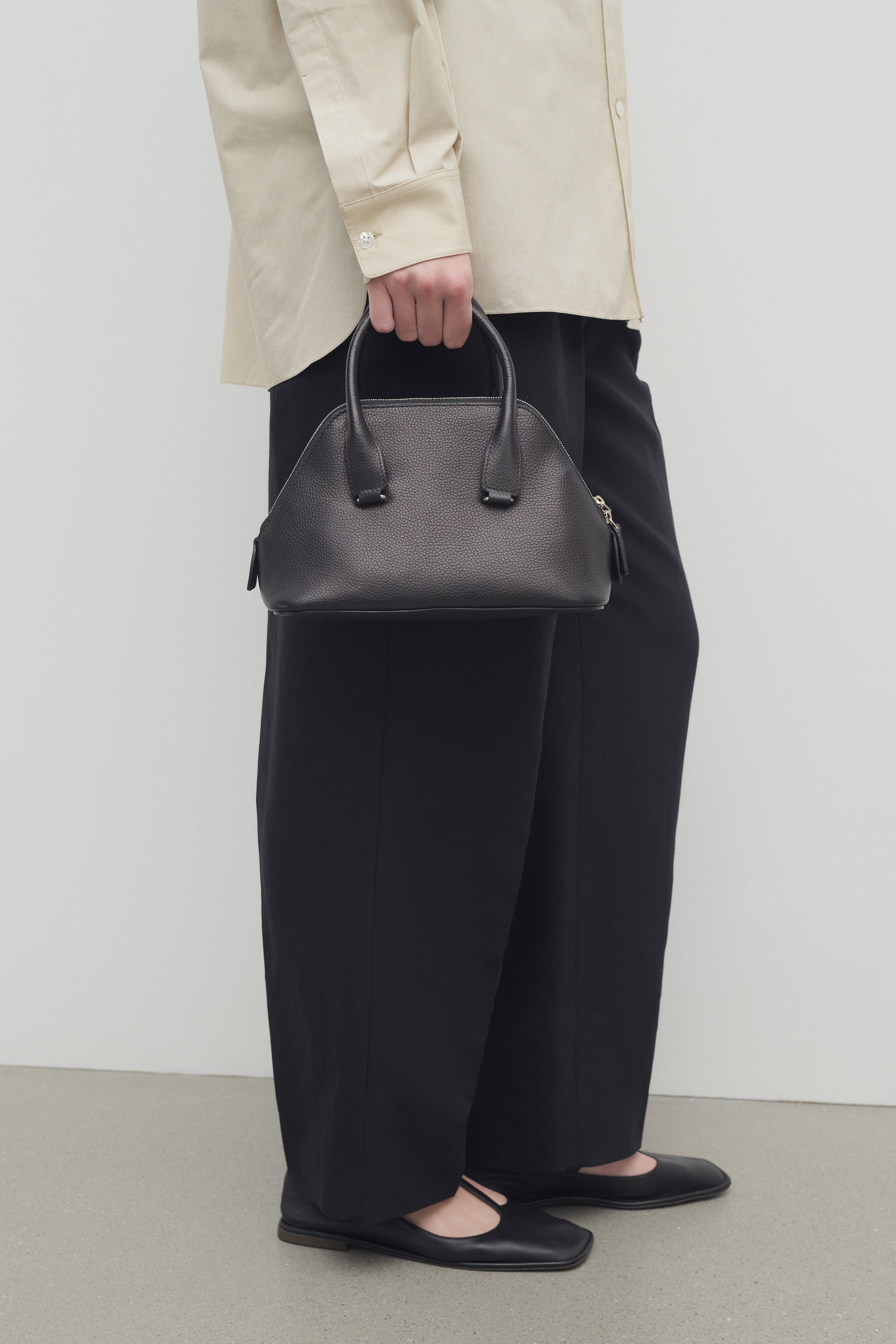 Mini Devon Bag in Leather - 4