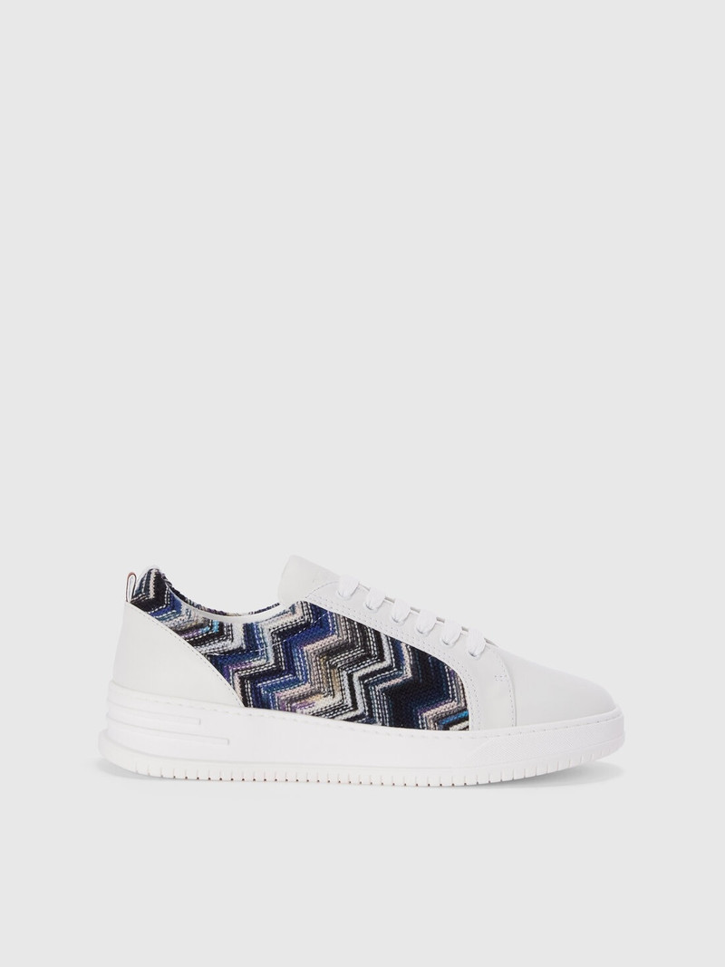 Sneakers with zigzag fabric insert 1