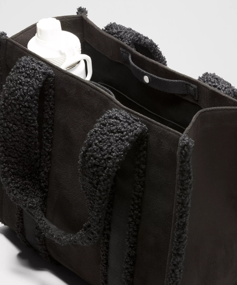 Boxy Tote Bag 10L *Faux Shearling Trims 5