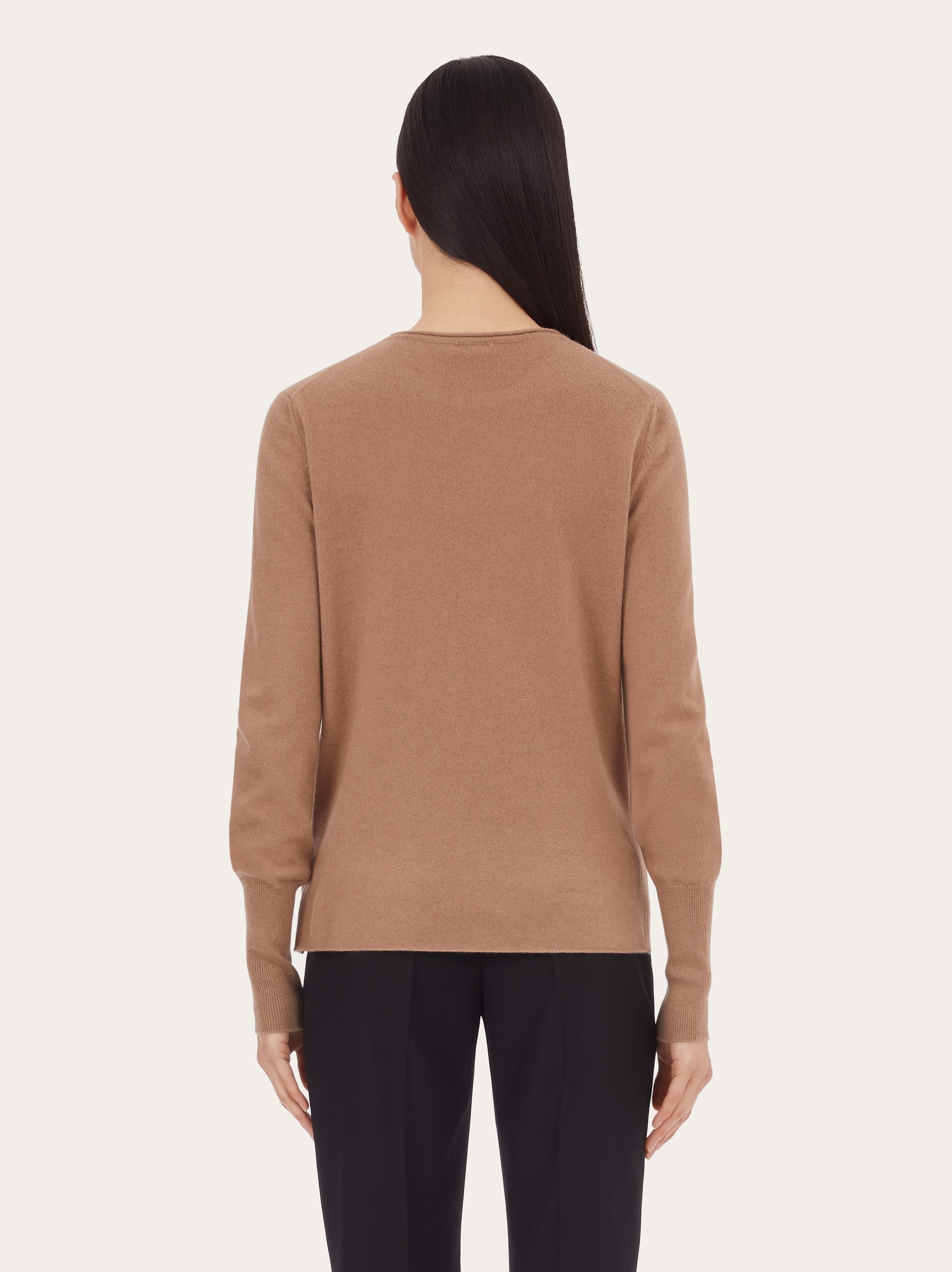 Round neck sweater - 3