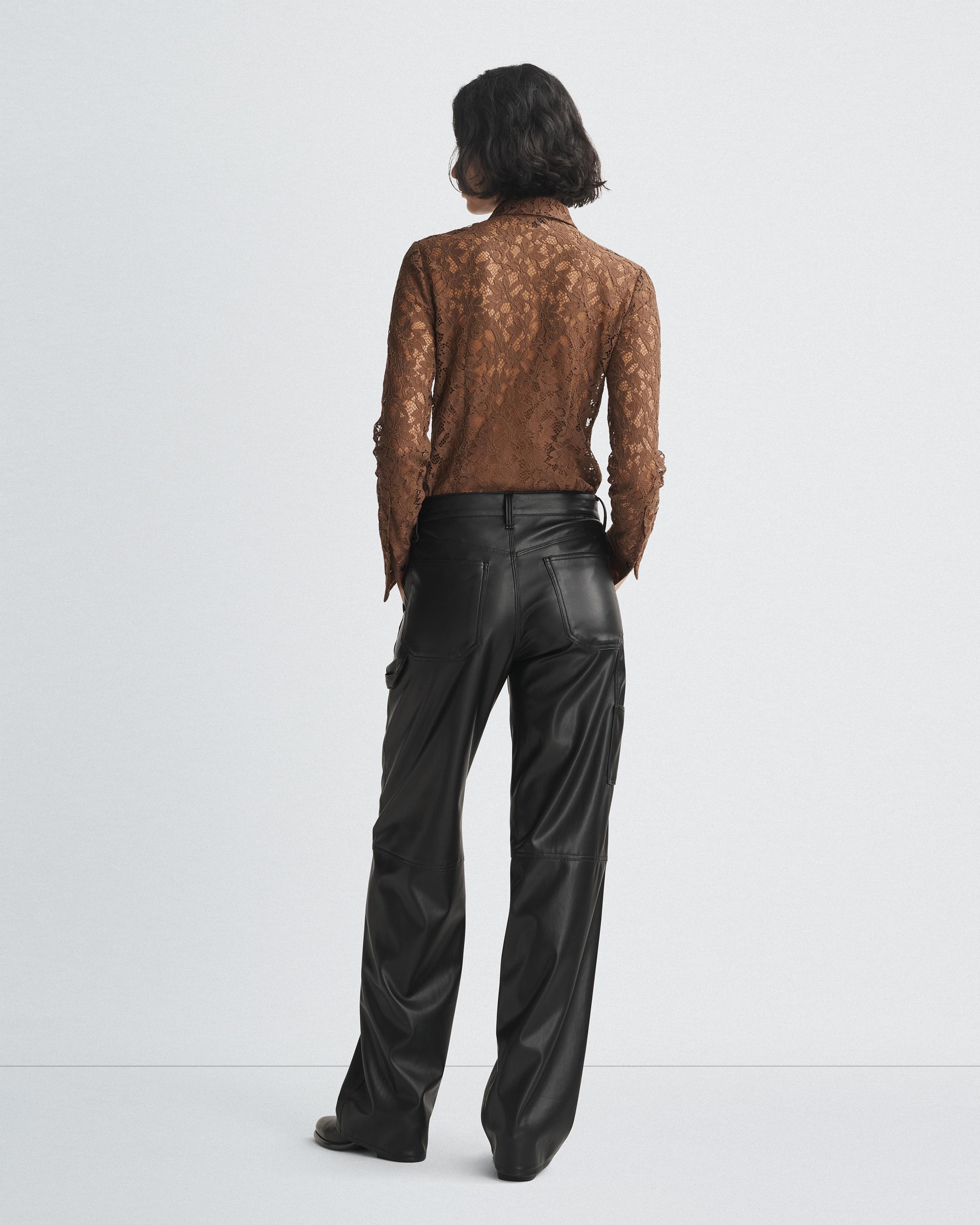 Yvette Lace Shirt
Classic Fit - 5