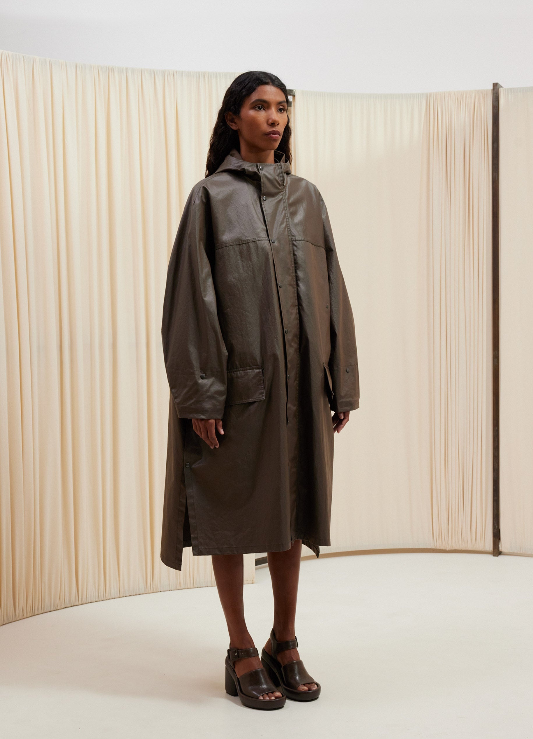 HOODED RAINCOAT - 3