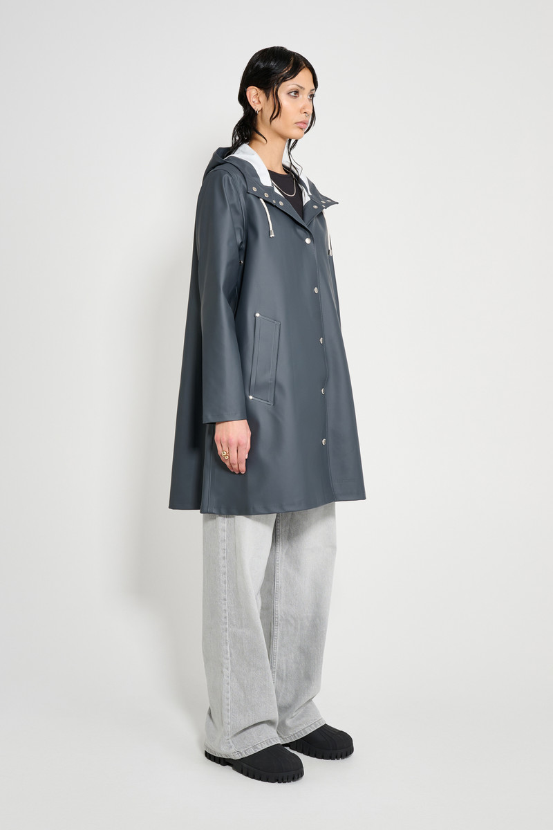 Stutterheim Mosebacke Raincoat Charcoal outlook