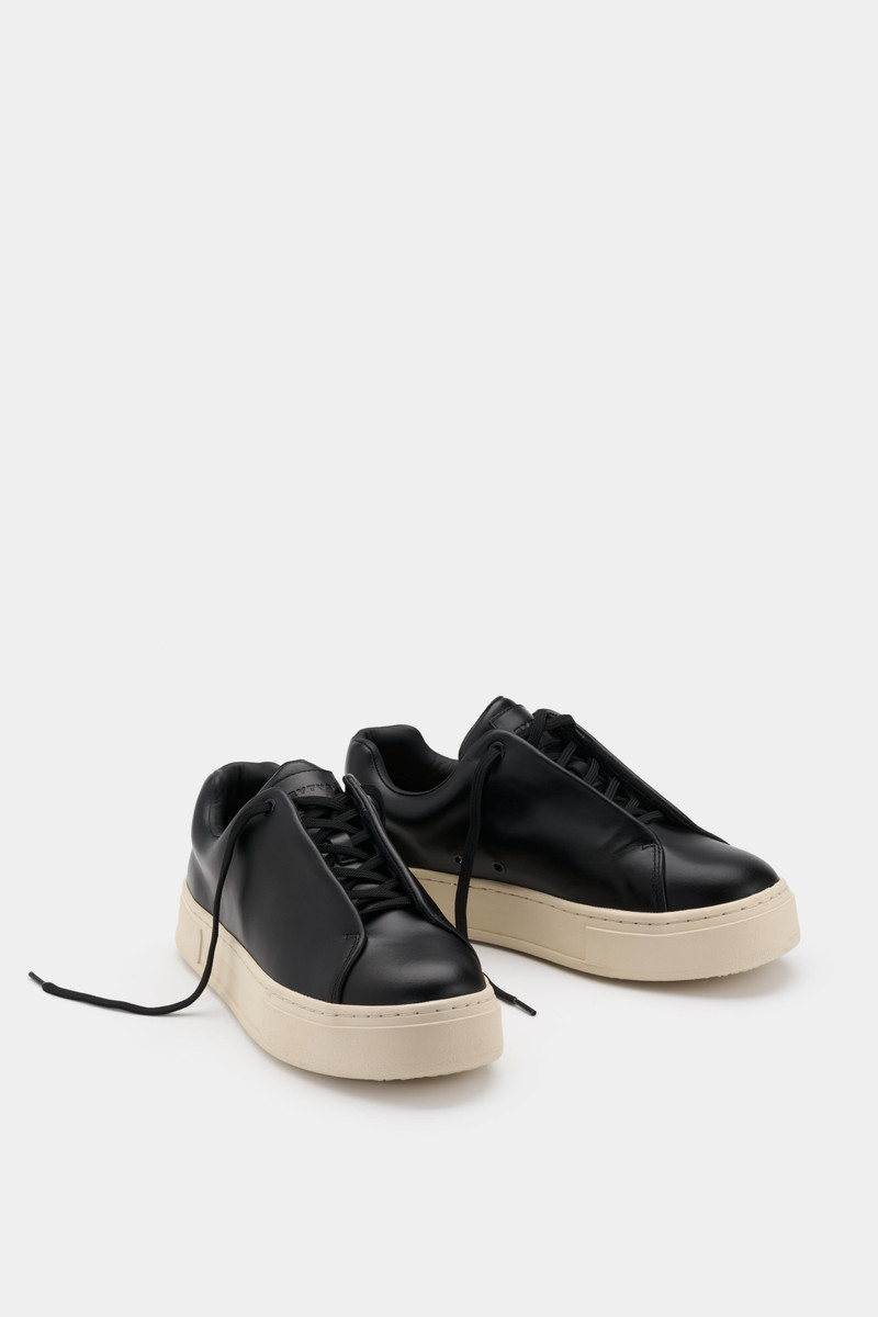 EYTYS DOJA BLACK LEATHER outlook