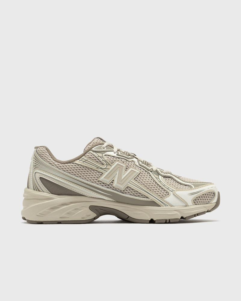 New Balance 740 outlook