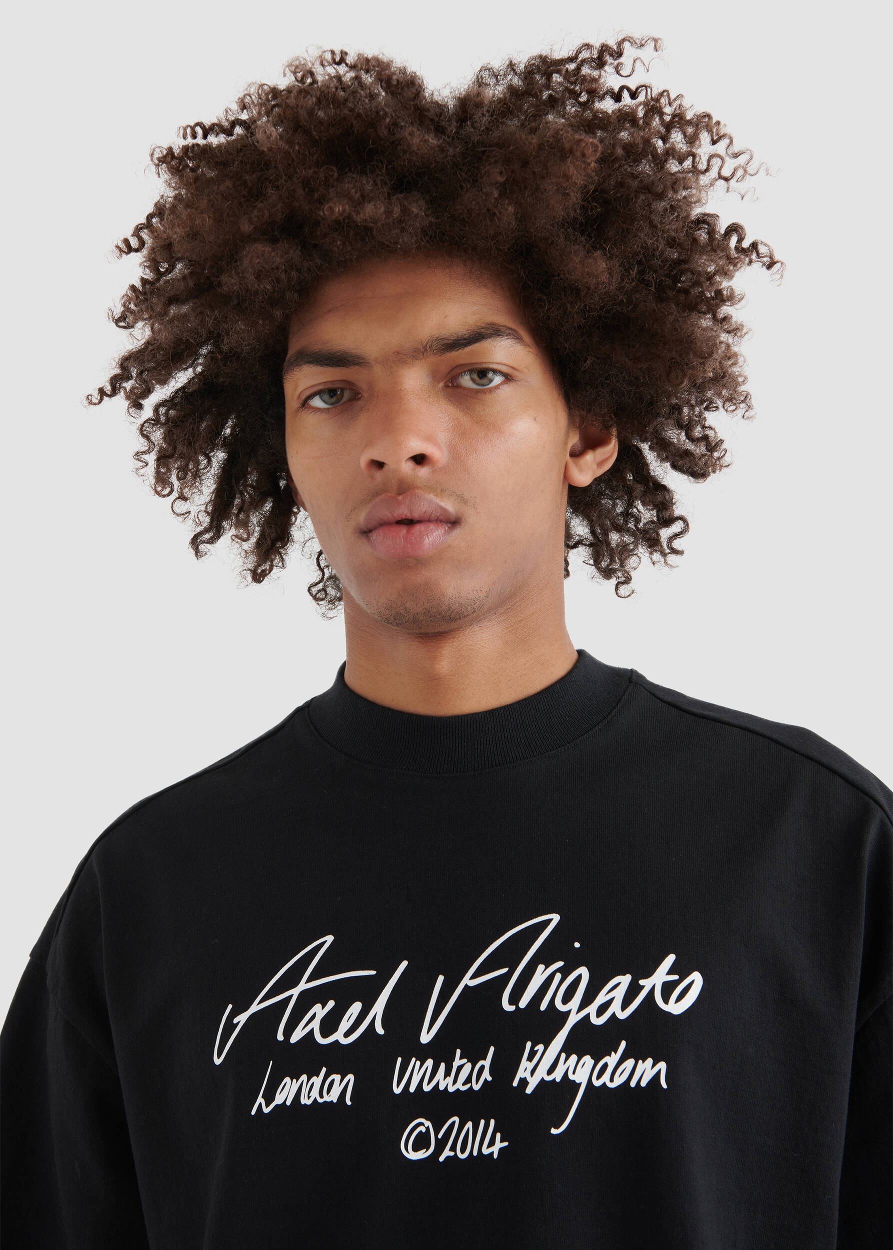 Essential T-Shirt - 5